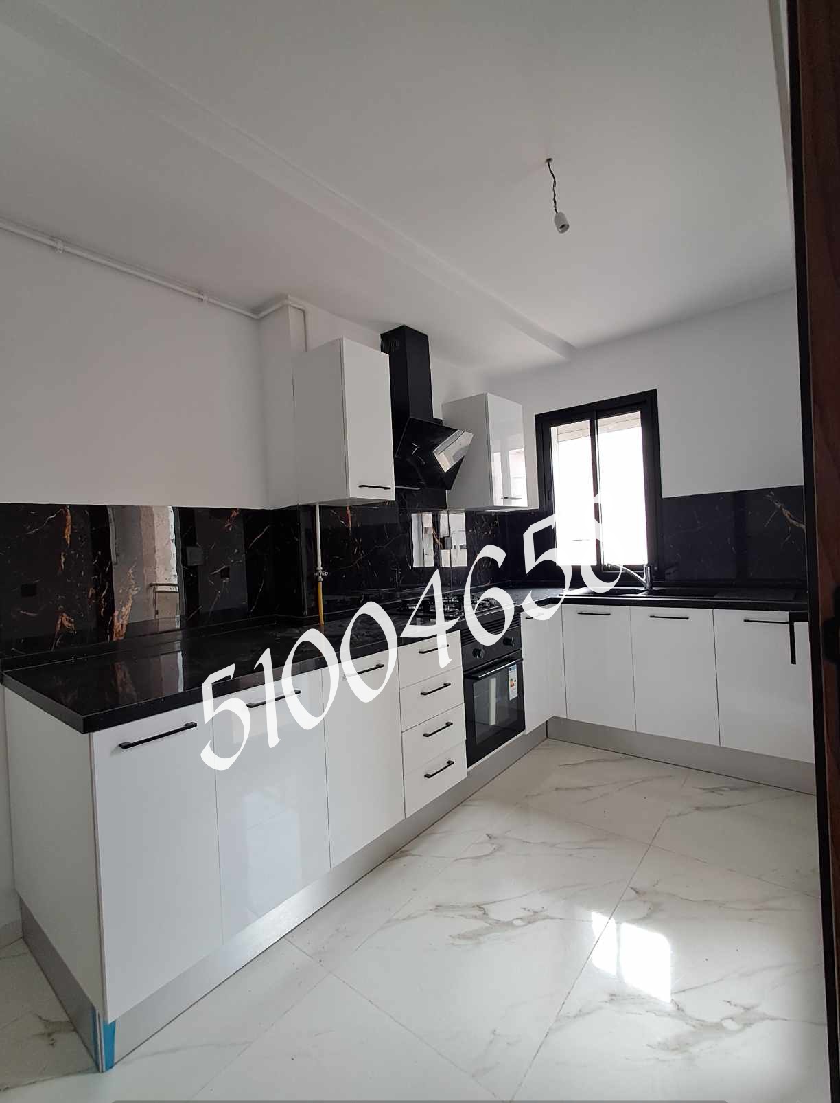 La Marsa El Aouina Location Appart. 2 pices S plus 2  cite wahat aouina