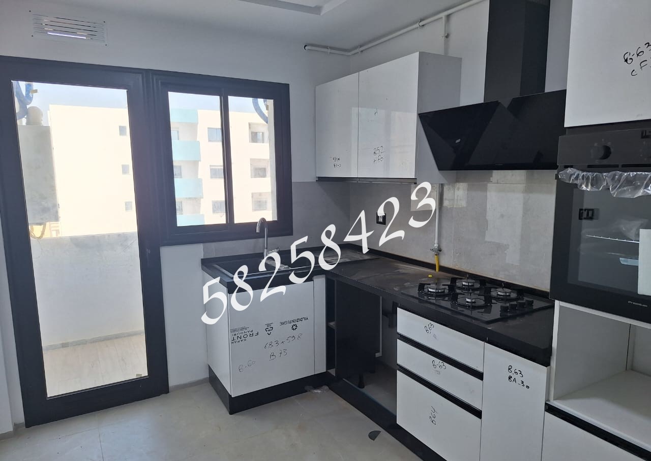 La Marsa El Aouina Vente Appart. 3 pices S plus 2  jardins de laouina tel 58258423 fb 8005