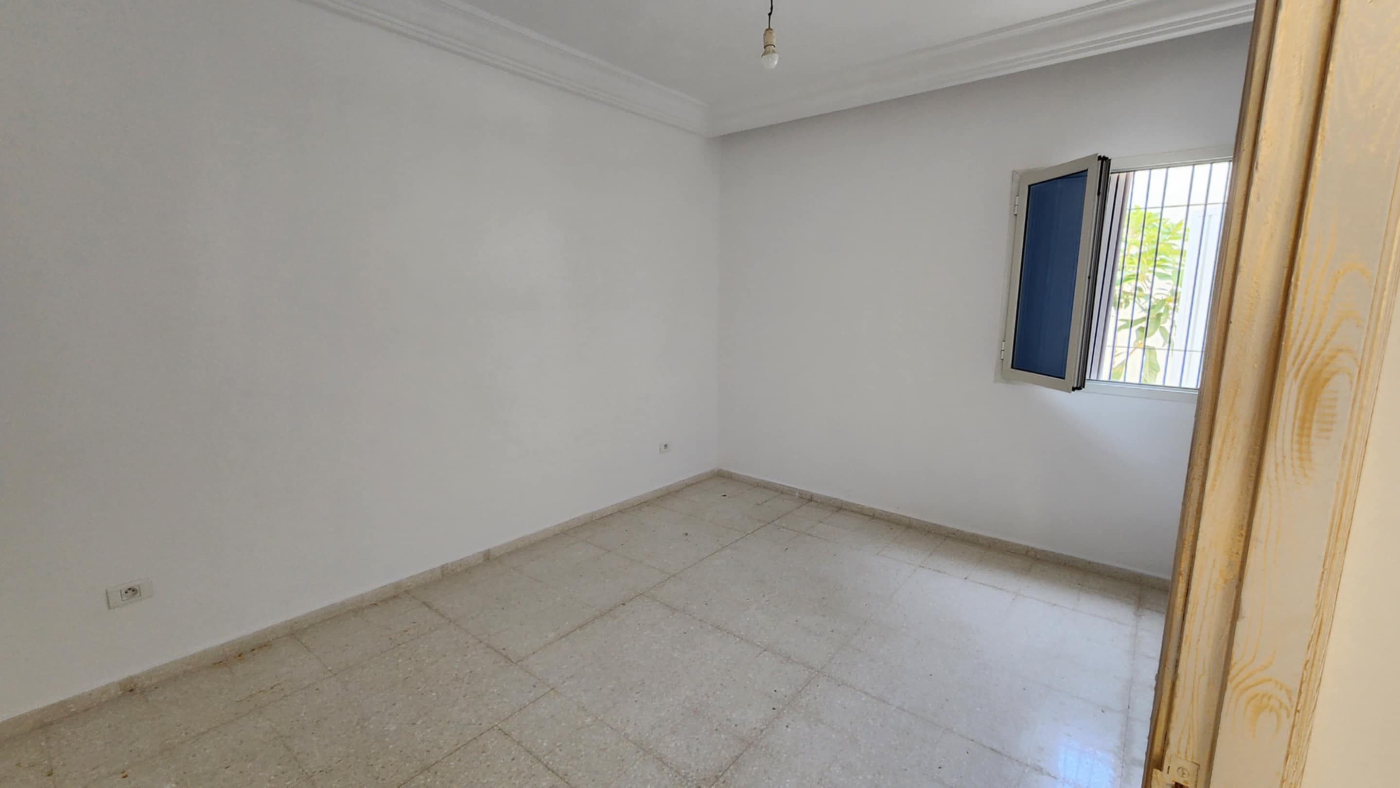 La Marsa El Aouina Location Appart. 1 pice Studio s1 au rdc pour couple
