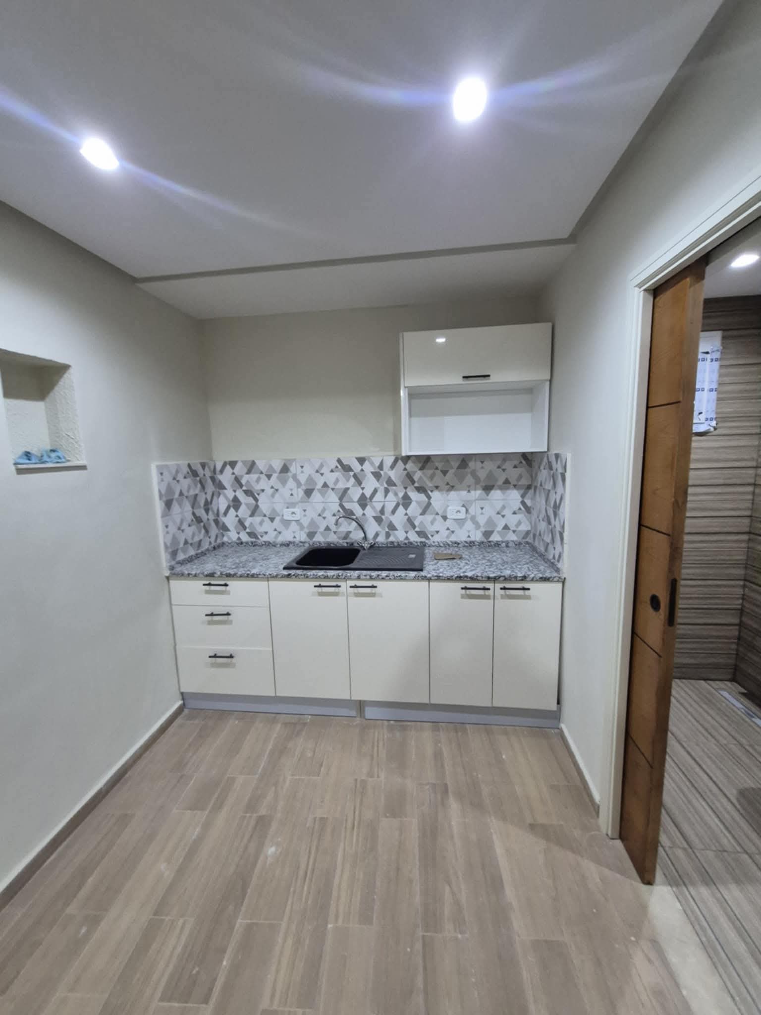 Cite El Khadra Cite El Khadra Location Appart. 1 pice Studio s0 hst a la cit el khadhra wb4114