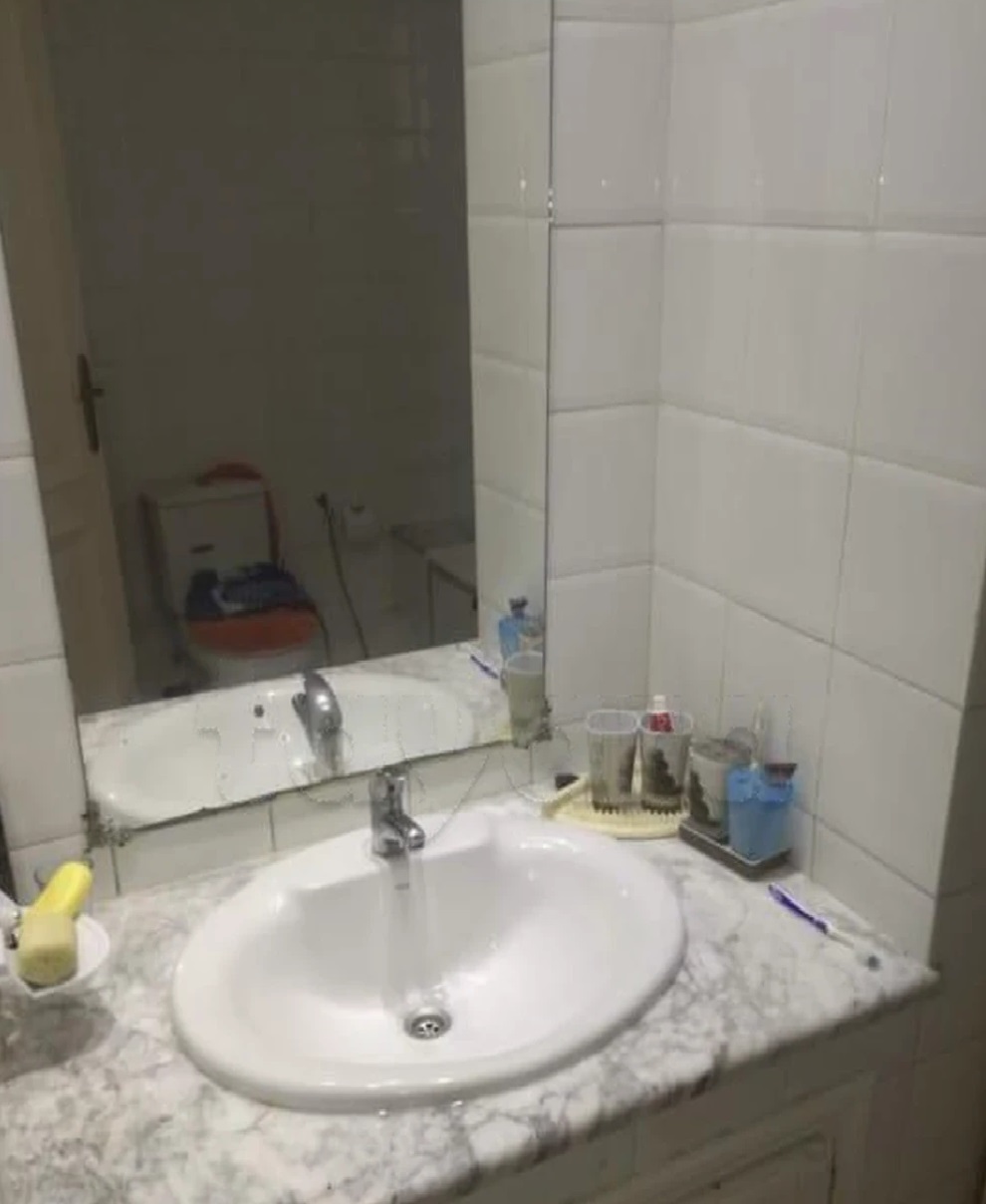 Ariana Ville Cite Ennasr 1 Location Appart. 4 pices S plus 3 meubl a ennasr 1 wb4223