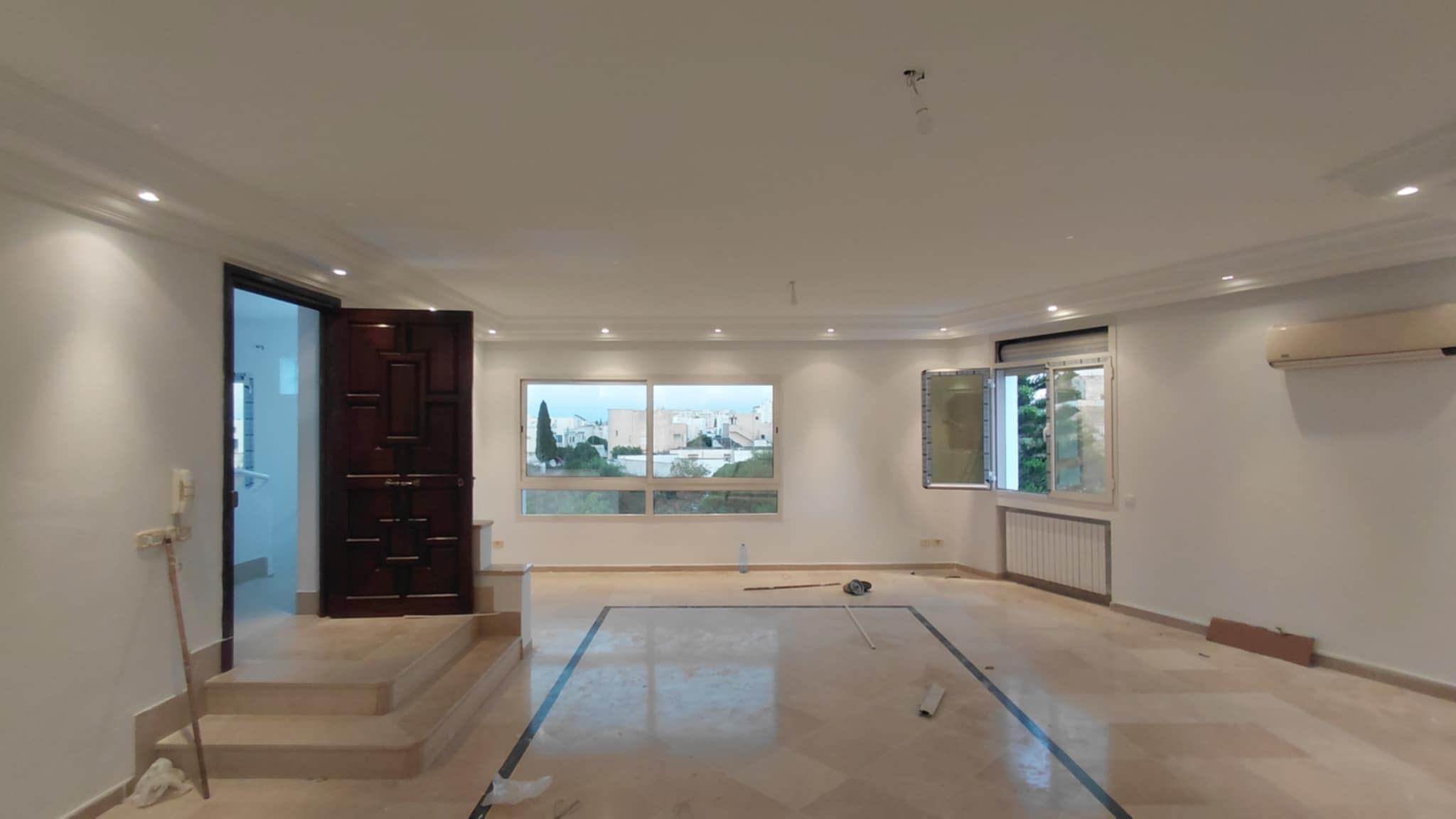 Ariana Ville El Menzah 8 Location Maisons Spacieux etage de villa s4 a el manzah 8 wb4225