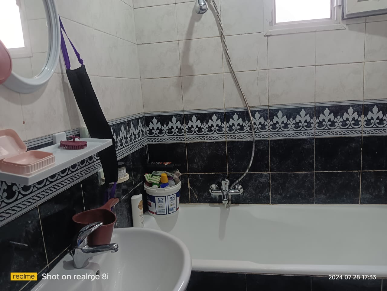 Cite El Khadra Cite Oplympique Location Appart. 3 pices Proprietaire loue etage de villa meubl etudients