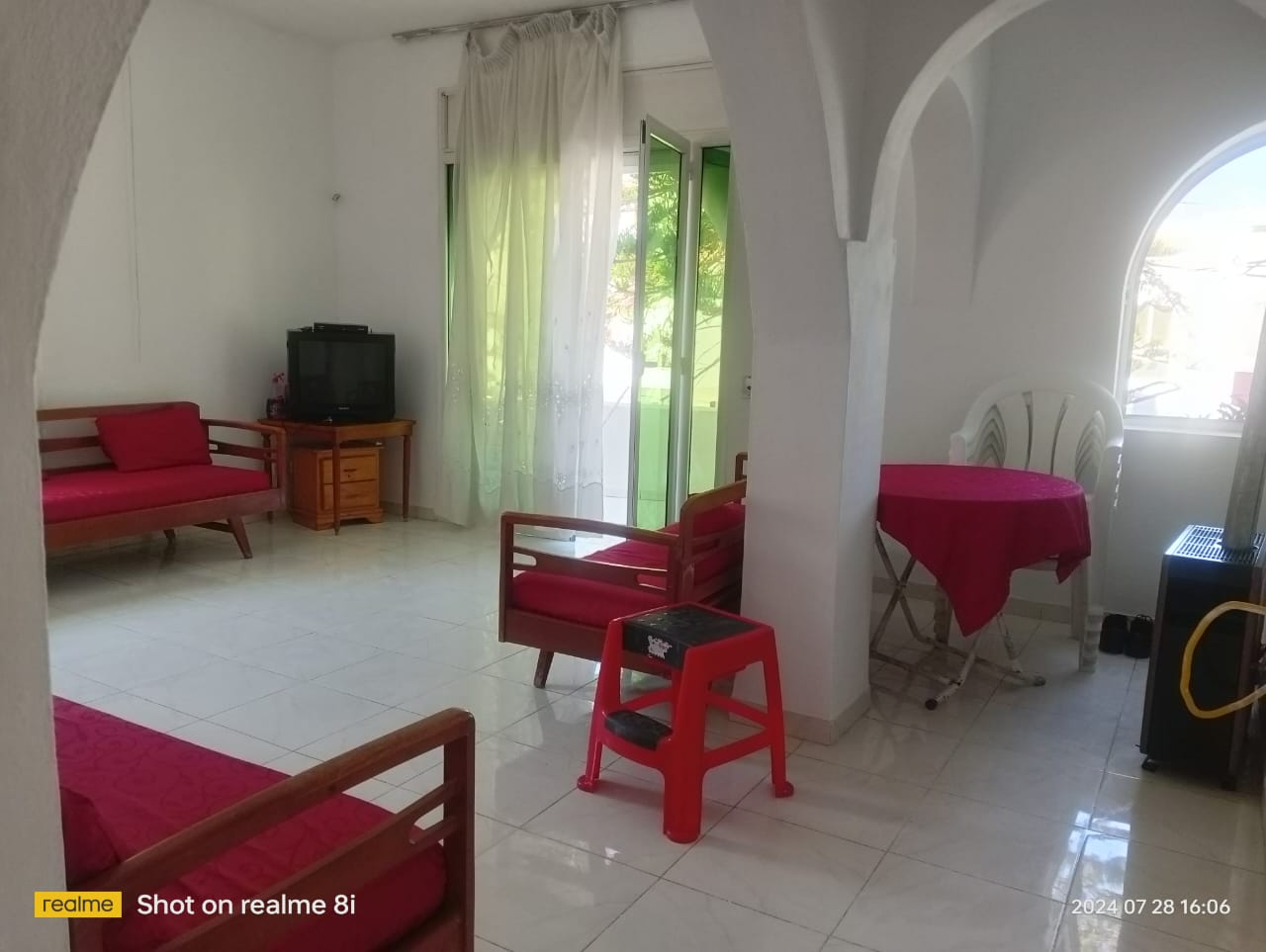 Cite El Khadra Cite Oplympique Location Appart. 3 pices Proprietaire loue etage de villa meubl etudients