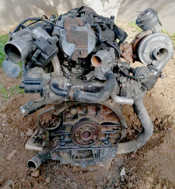 Raoued Borj Touil Pices Dtaches Moteur, Bote de Vitesse Moteur kia sportage 2012 6cv diesel