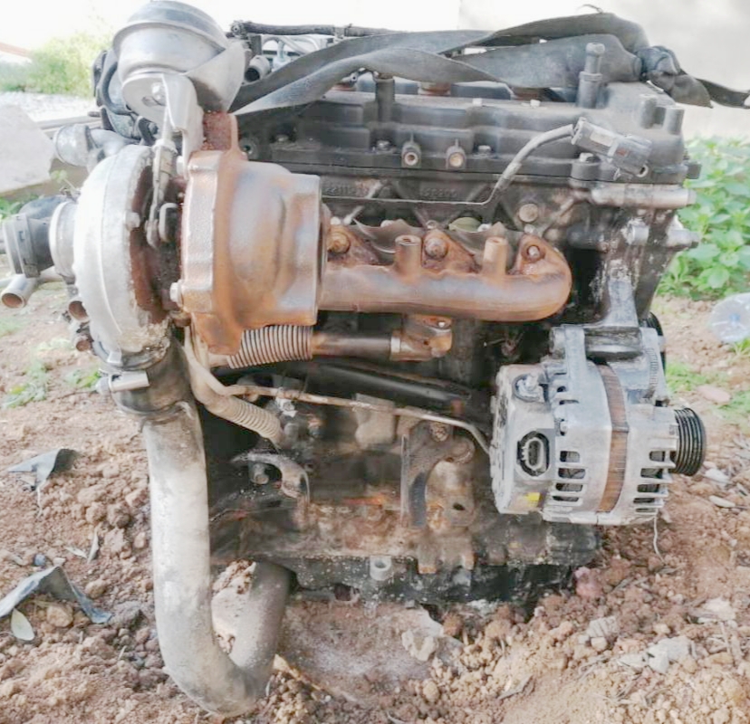 Raoued Borj Touil Pices Dtaches Moteur, Bote de Vitesse Moteur kia sportage 2012 6cv diesel