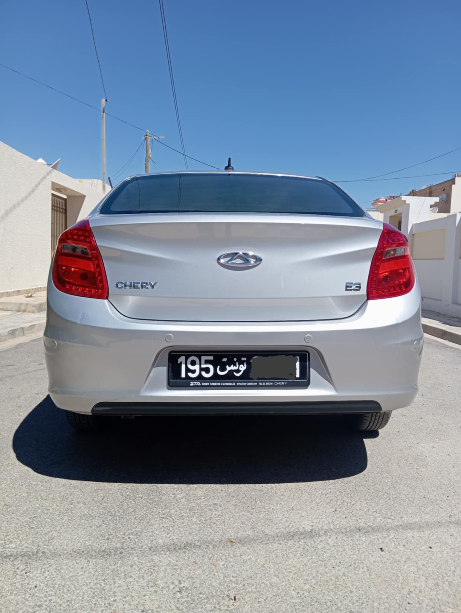Sfax Ville Sfax El Jadida Chery Arrizo Voiture familiale trs propre