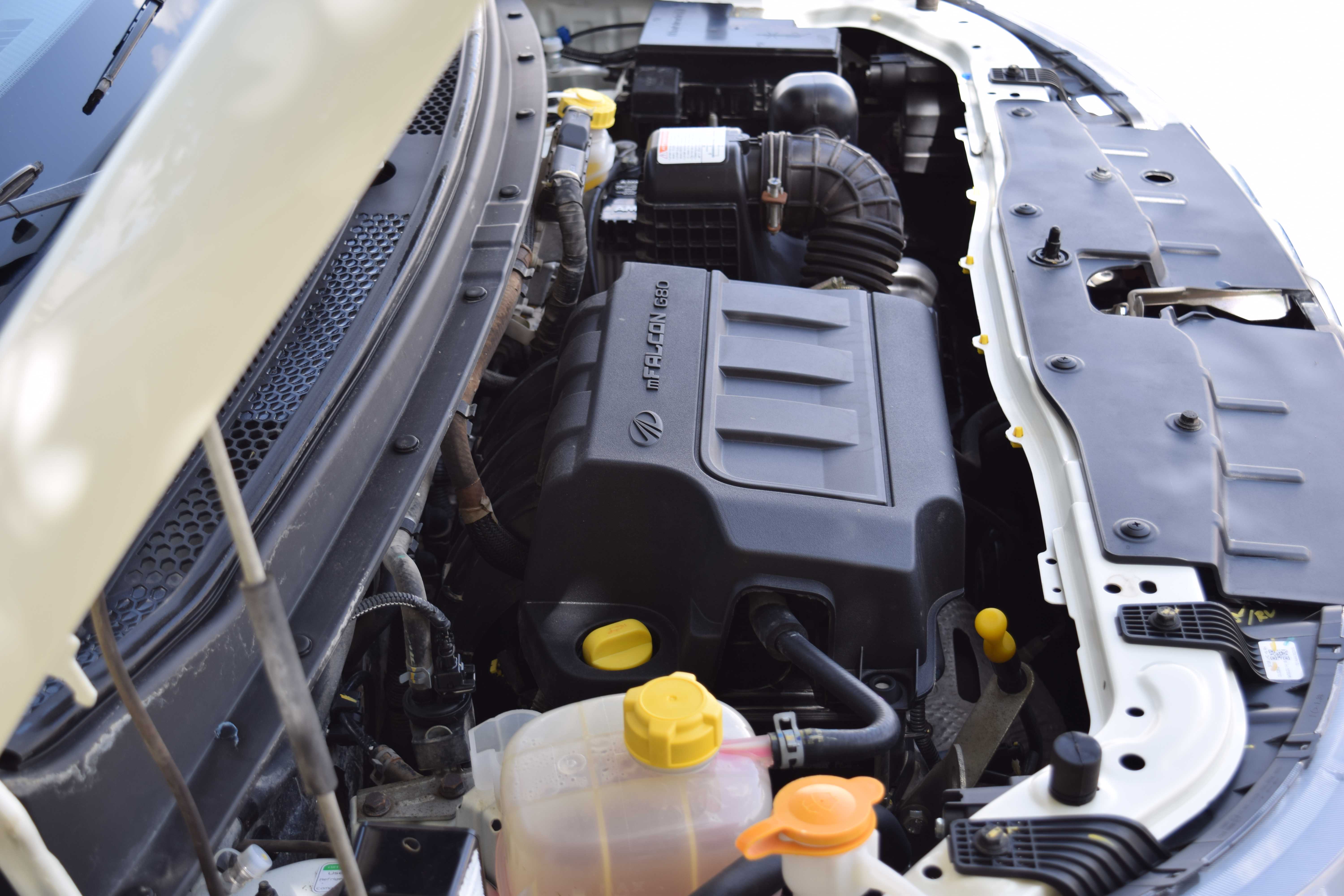 Mornaguia Mornaguia Mahindra Autre Modle Mahindra kuv100 k8 tout option