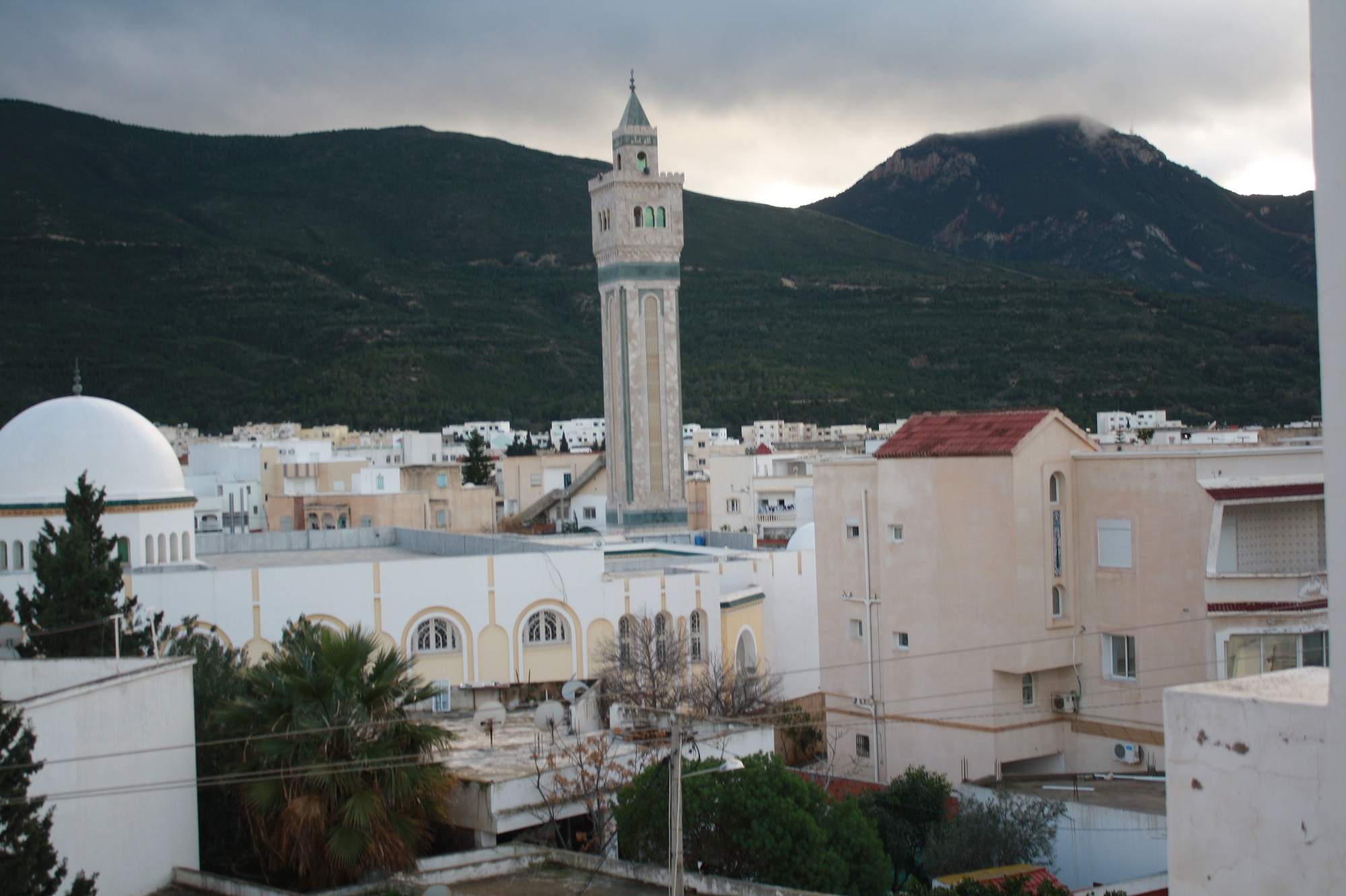 Hammam Chatt Hammam Chatt Vente Appart. 5 pices+ Gps 2 appartements juxtaposs avec ascenseur