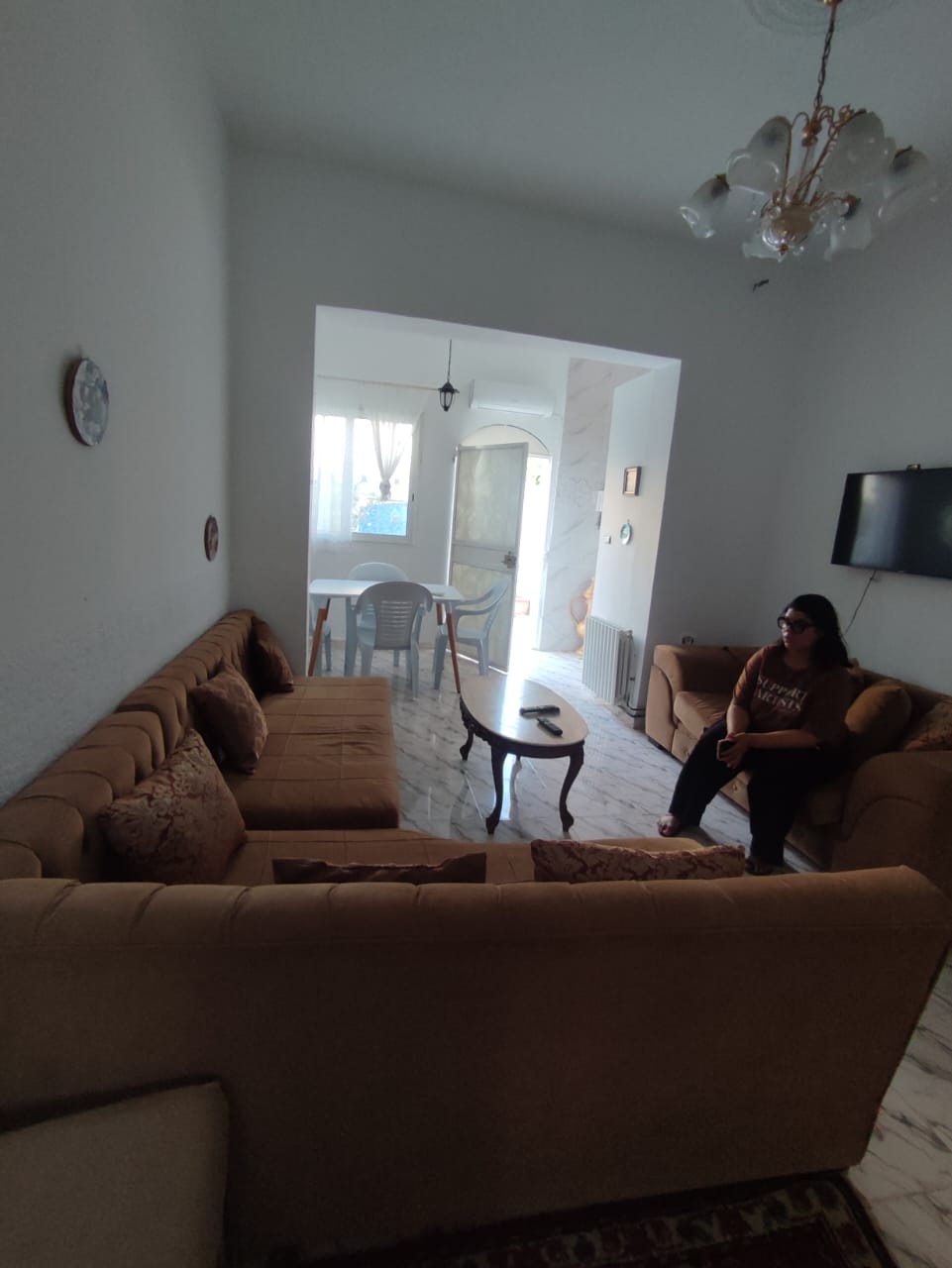 Ezzahra Ezzahra Location Appart. 3 pices Studio s1 meubl  ezzahra