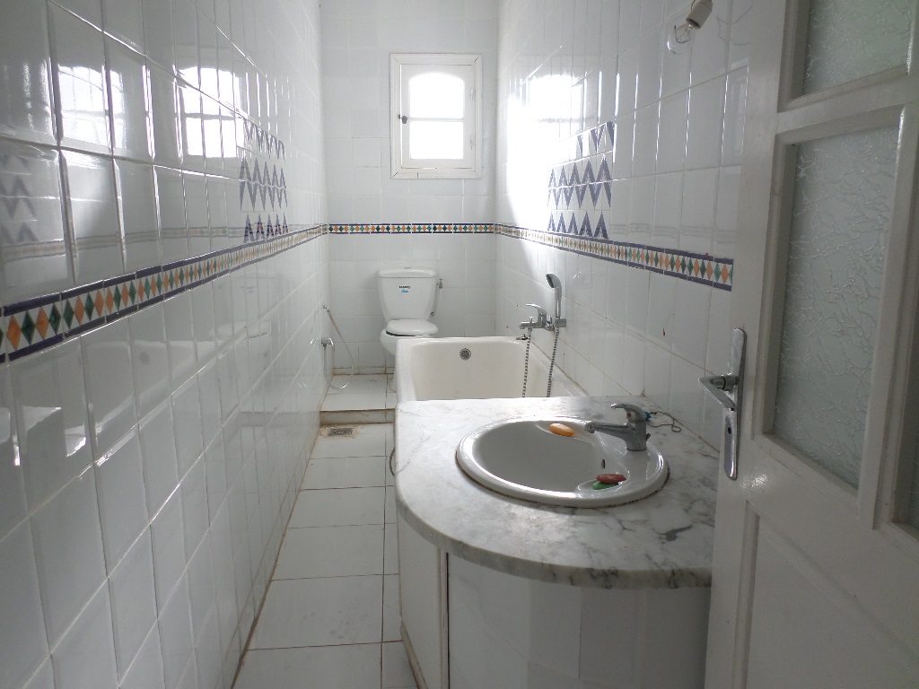 Sousse Ville Sousse Location Appart. 3 pices Appartements s plus 2 prs de l'isg