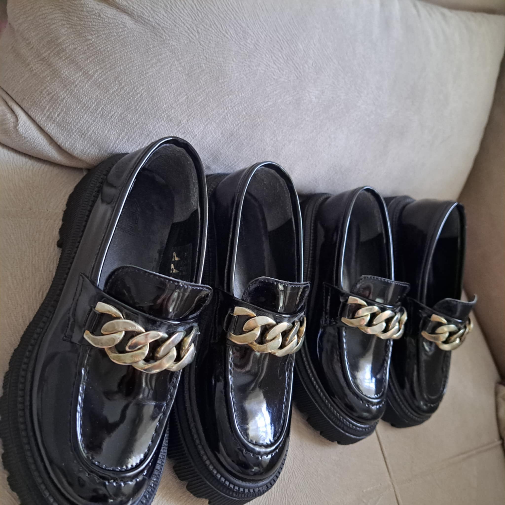 El Mourouj El Mourouj Enfants Autre Deux chaussures d'enfants trs propre