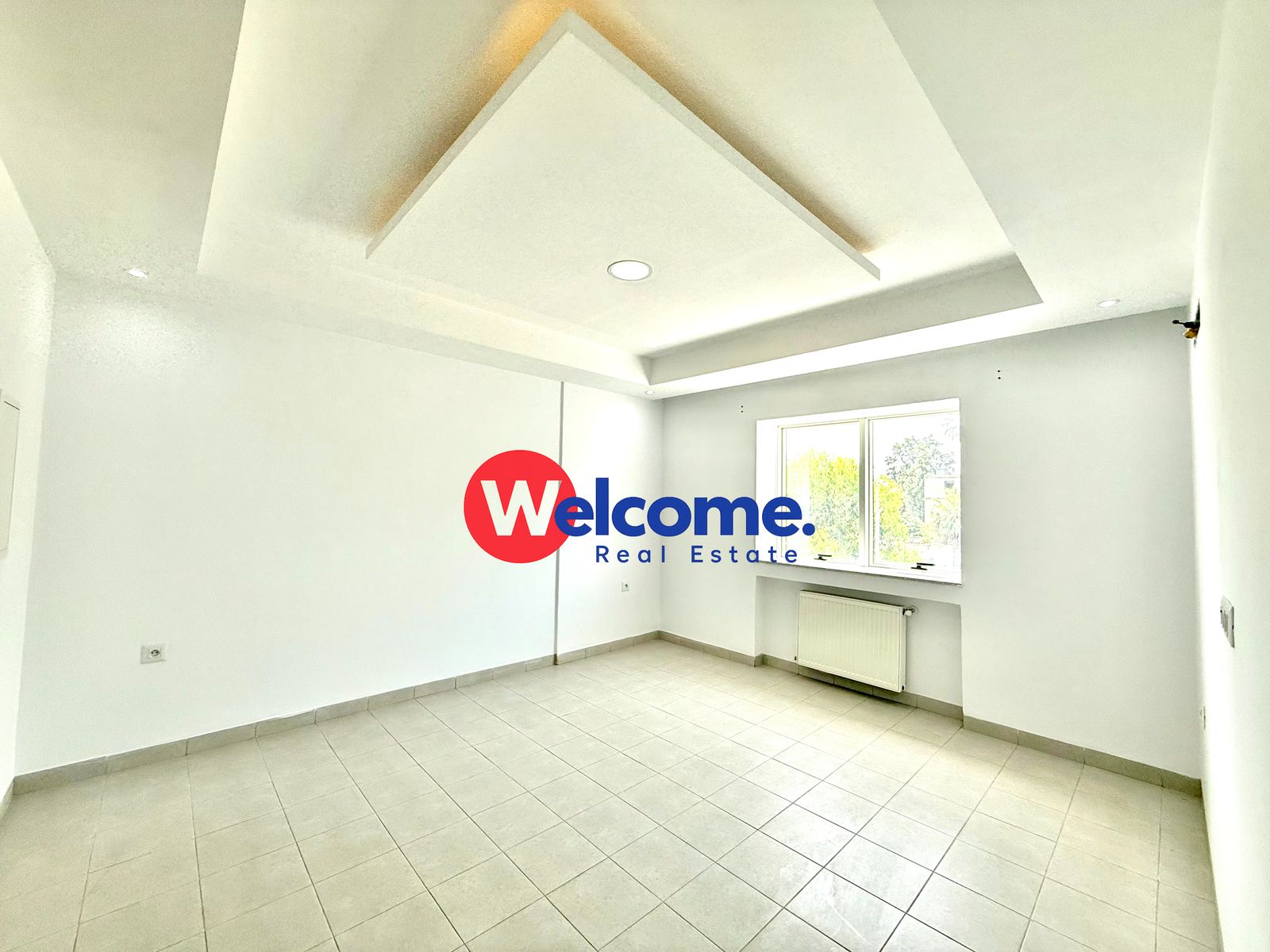 La Soukra La Soukra Bureaux & Commerces Bureau Bureau 76 m2  la soukra