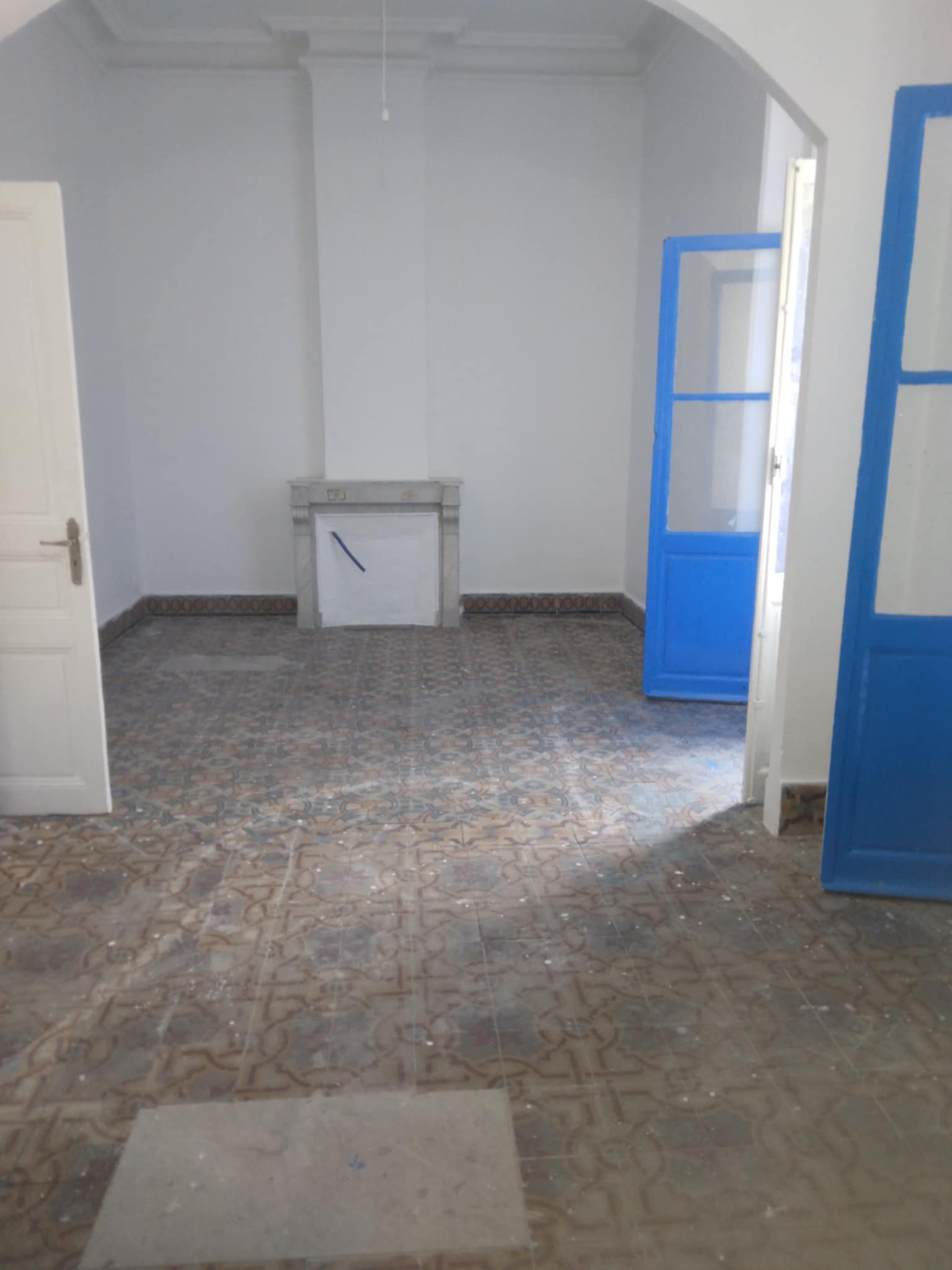 Bab Bhar Bab Bhar Location Appart. 3 pices Super appartement s2 tres propre place barcelone