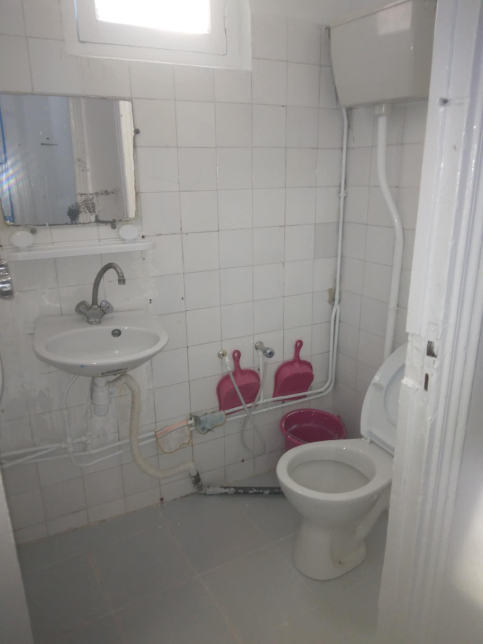 Bab Bhar Bab Bhar Location Appart. 3 pices Super appartement s2 tres propre place barcelone