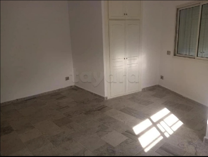 El Kram Le Kram Location Appart. 2 pices S1 haut standing avec balcon prs carrefour kram