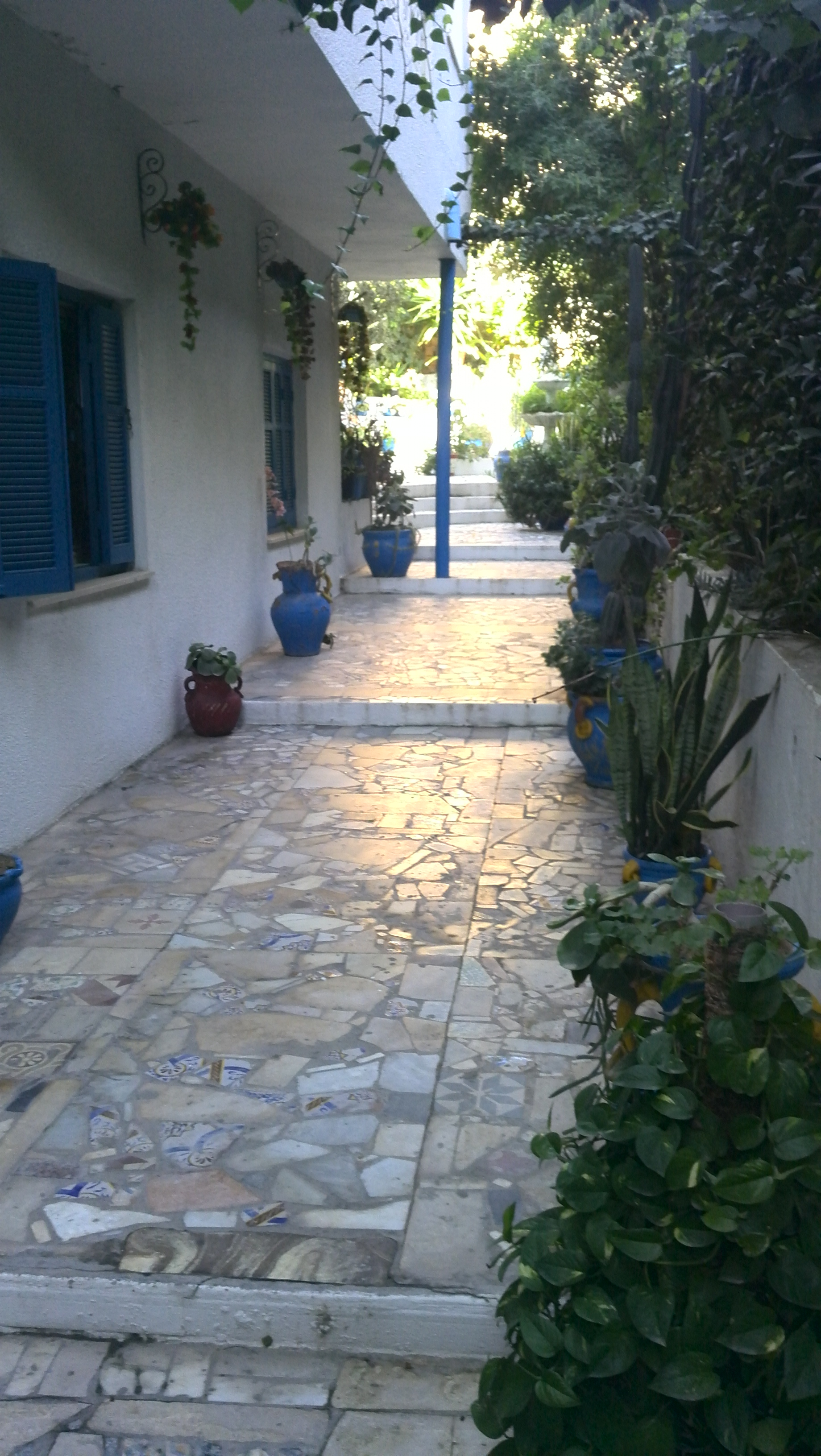 Bab Souika Bab El Assel Location Appart. 3 pices App propre s2 avec balcon pres station beb lassal