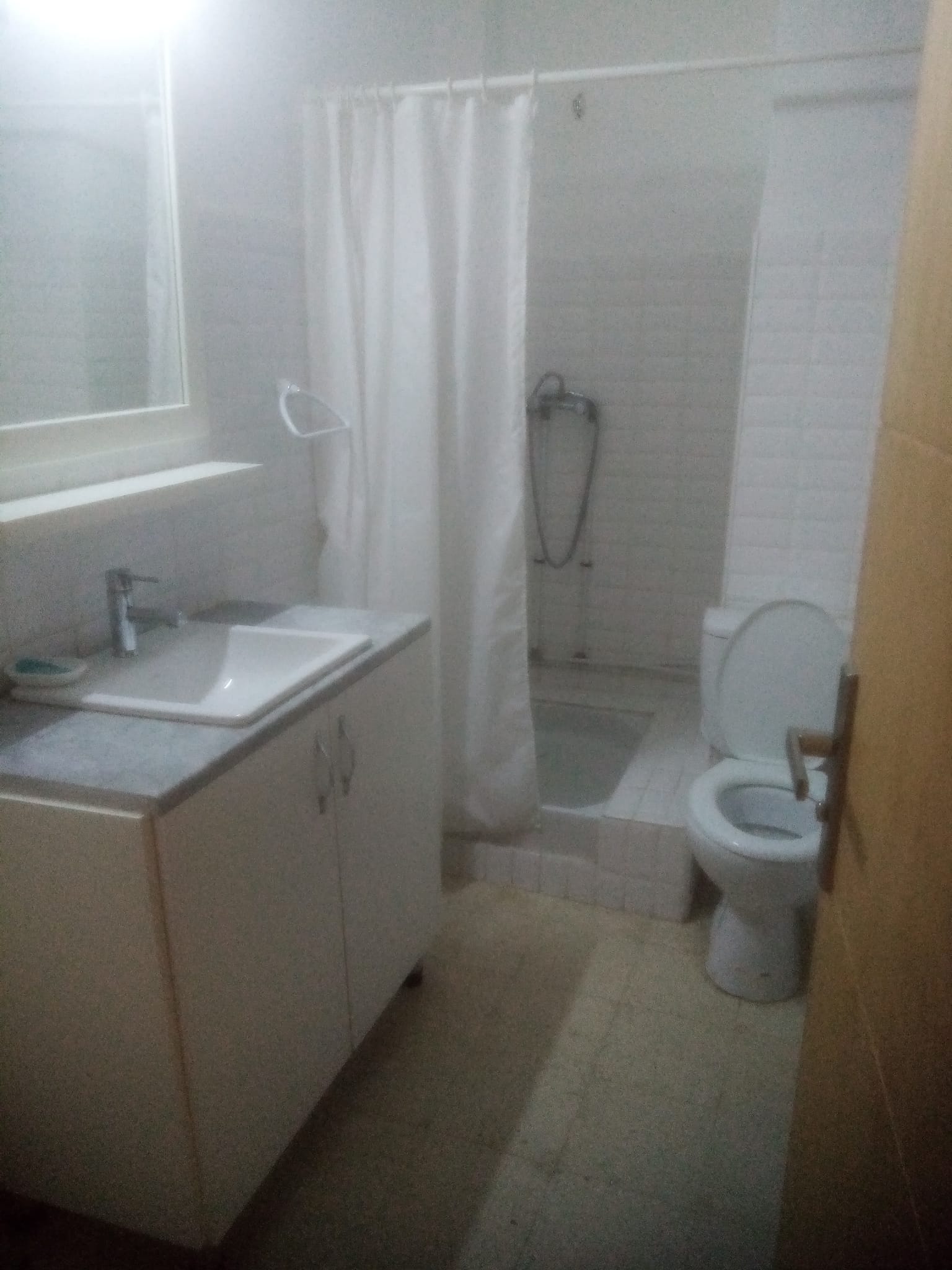 Ariana Ville El Menzah 5 Location Appart. 2 pices Super appt s0 meubl prs eric kayser manzah 5