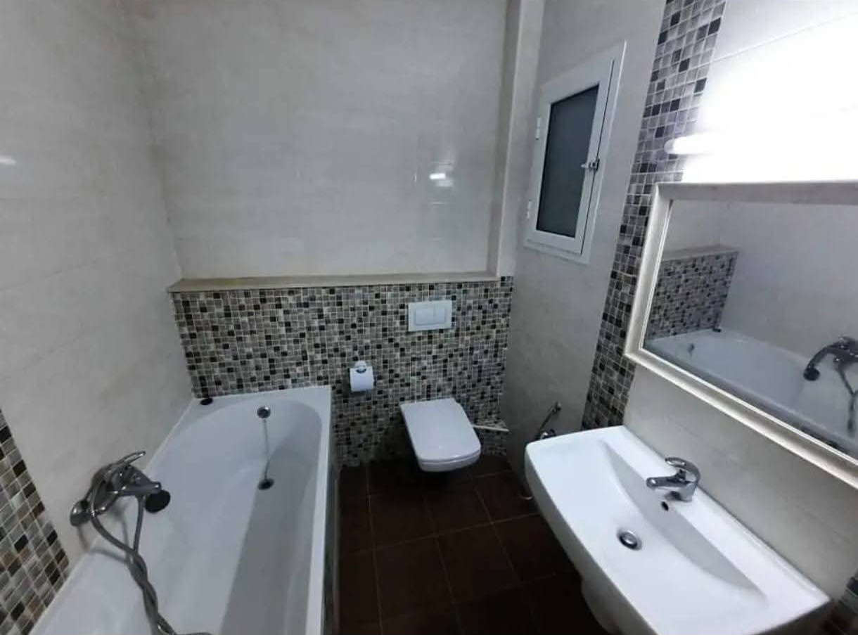 Ain Zaghouan Ain Zaghouan Location Appart. 3 pices S2 vide cite wahat