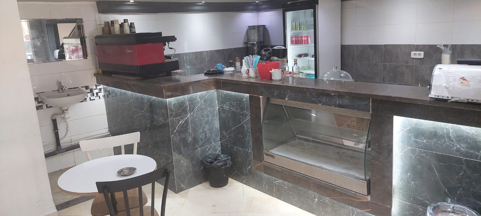 Bab Bhar Montplaisir Bureaux & Commerces Fond de Commerce Caftria  montplaisir