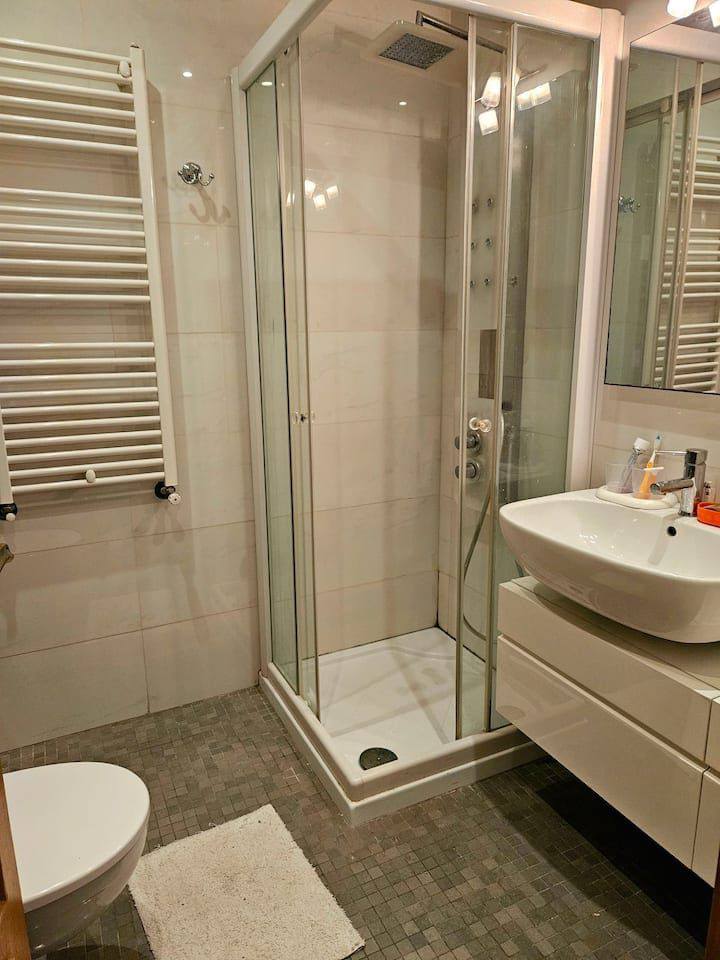 La Marsa Marsa Safsaf Location Appart. 3 pices Joli appartement vide  la marsa