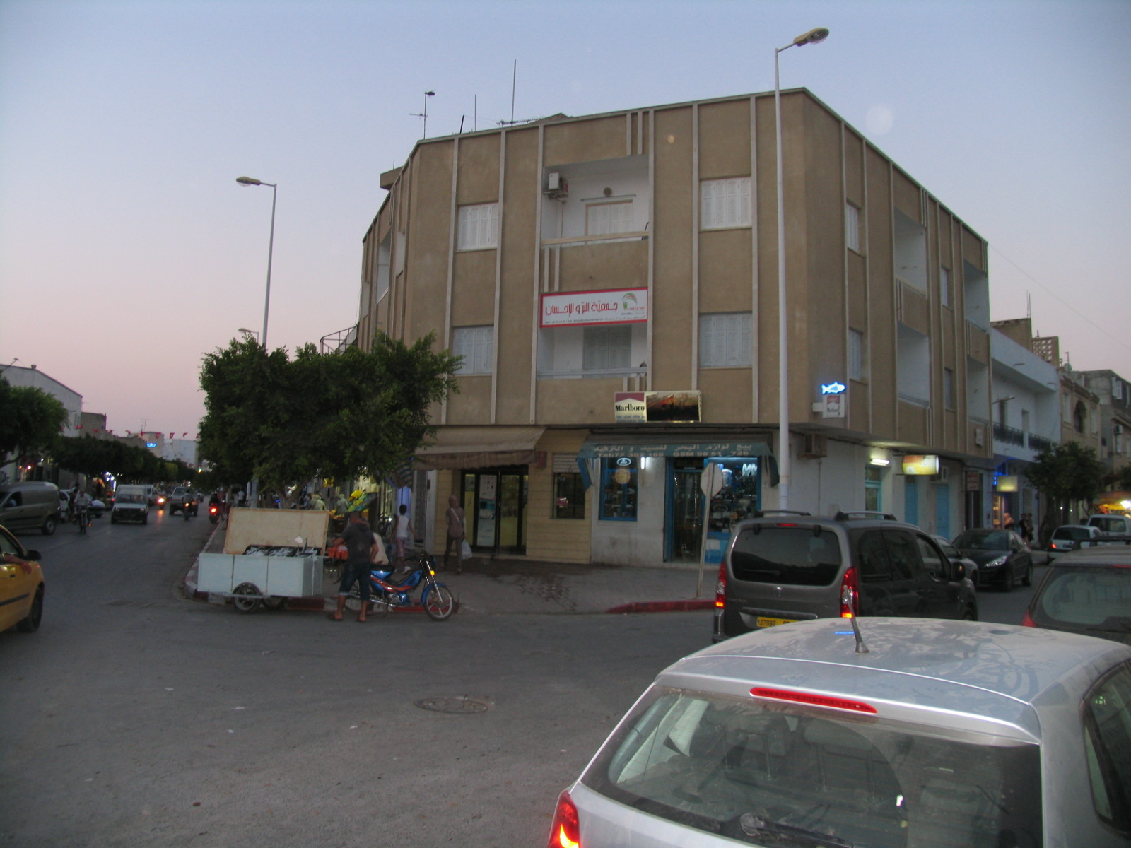 Dar Chaabane Elfehri Dar Chaabane Elfehri Location Appart. 3 pices Appartement spacieux