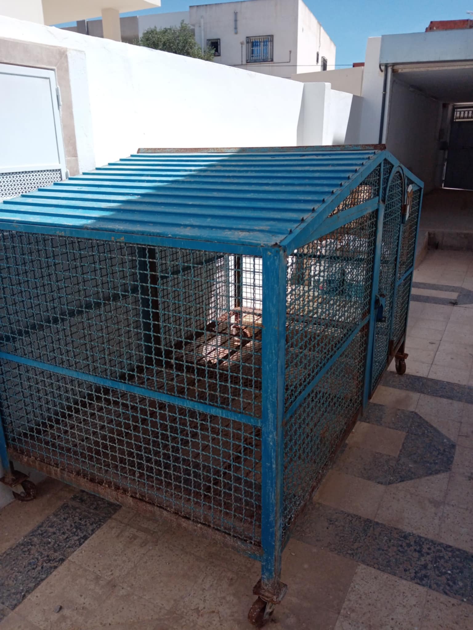 Sakiet Eddaier Sakiet Eddaier Autre Autre Cage pour animaux