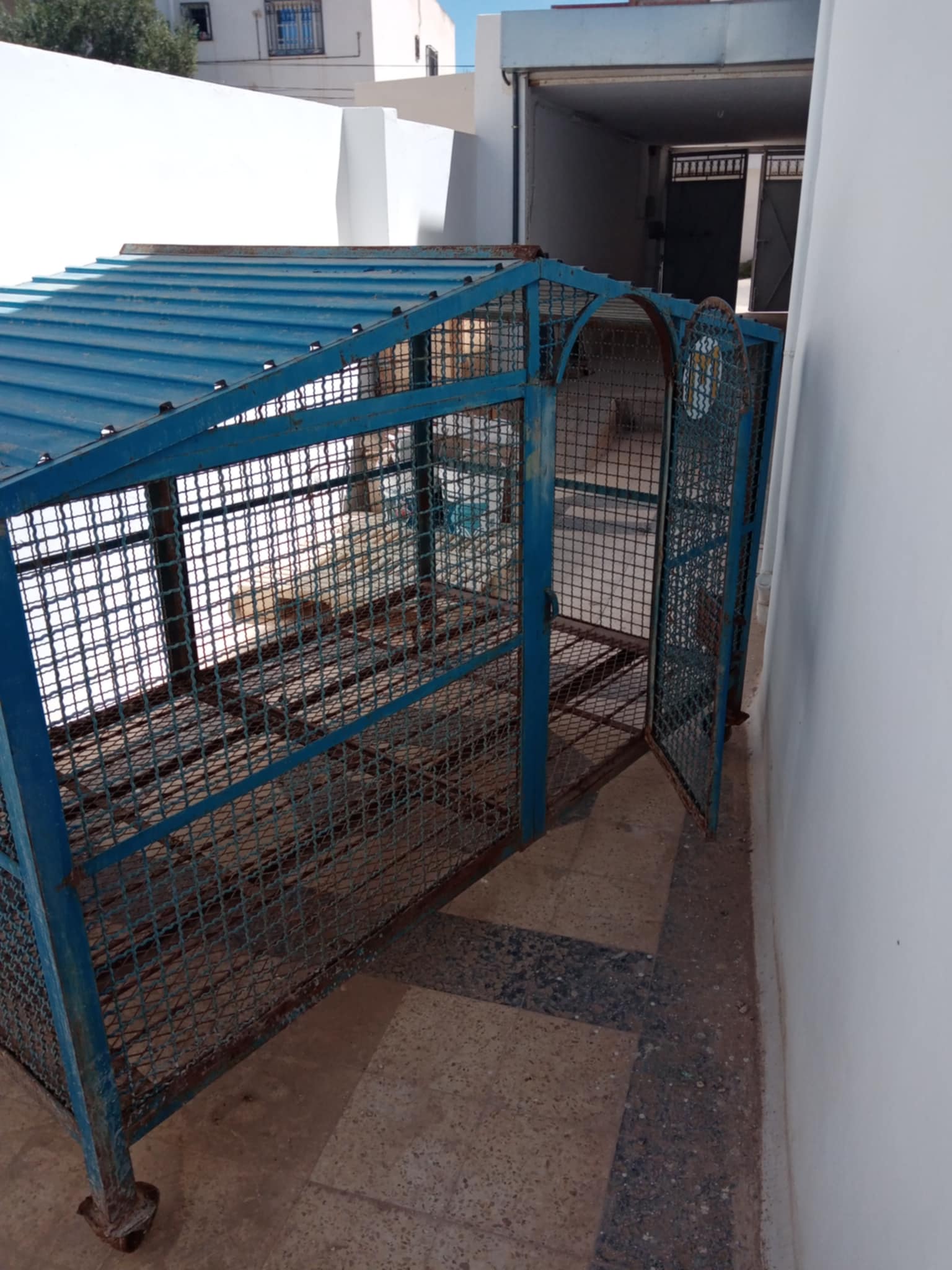 Sakiet Eddaier Sakiet Eddaier Autre Autre Cage pour animaux