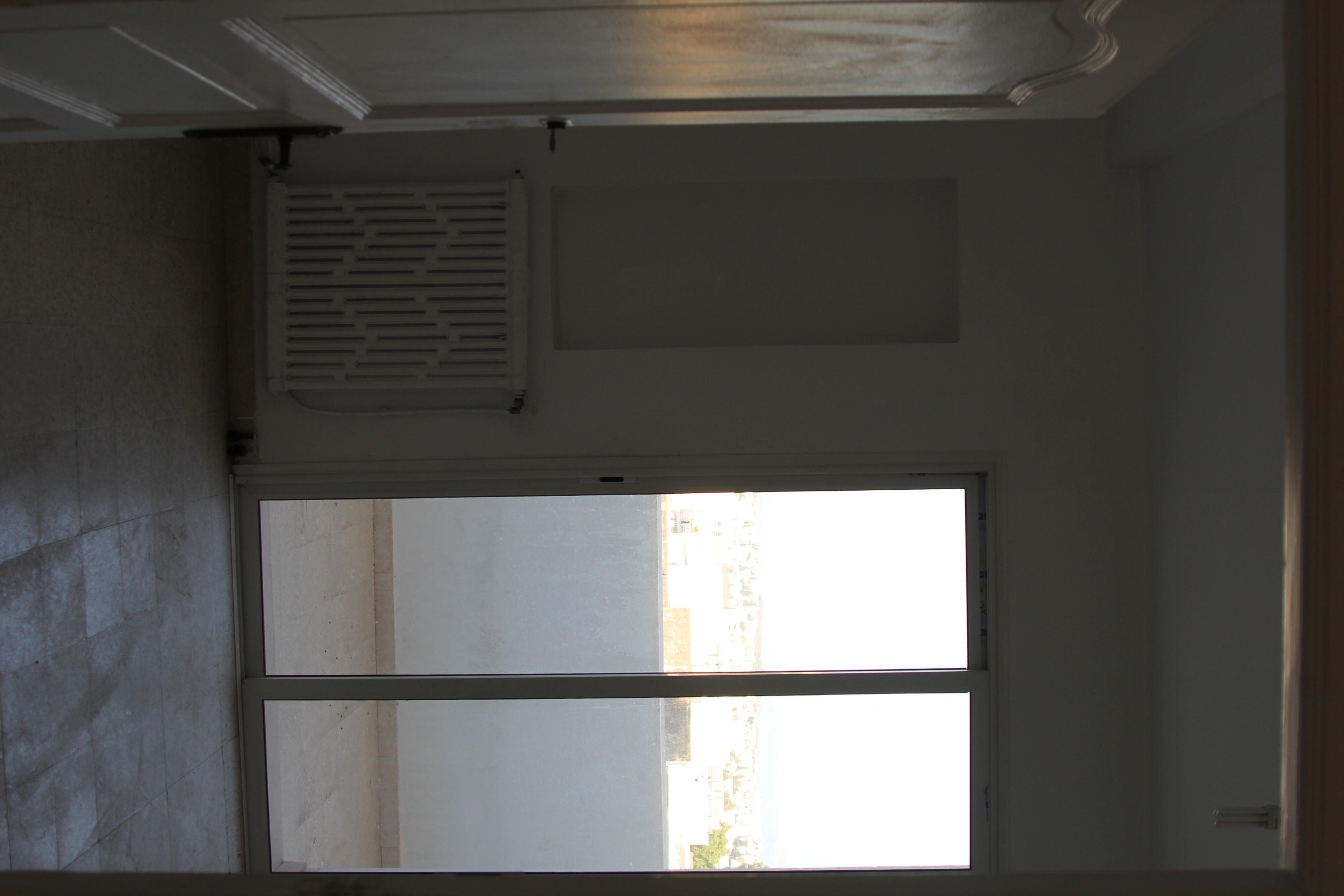 Sidi El Bechir Monfleury Location Maisons Btiment professionnel sur artre principale tunis