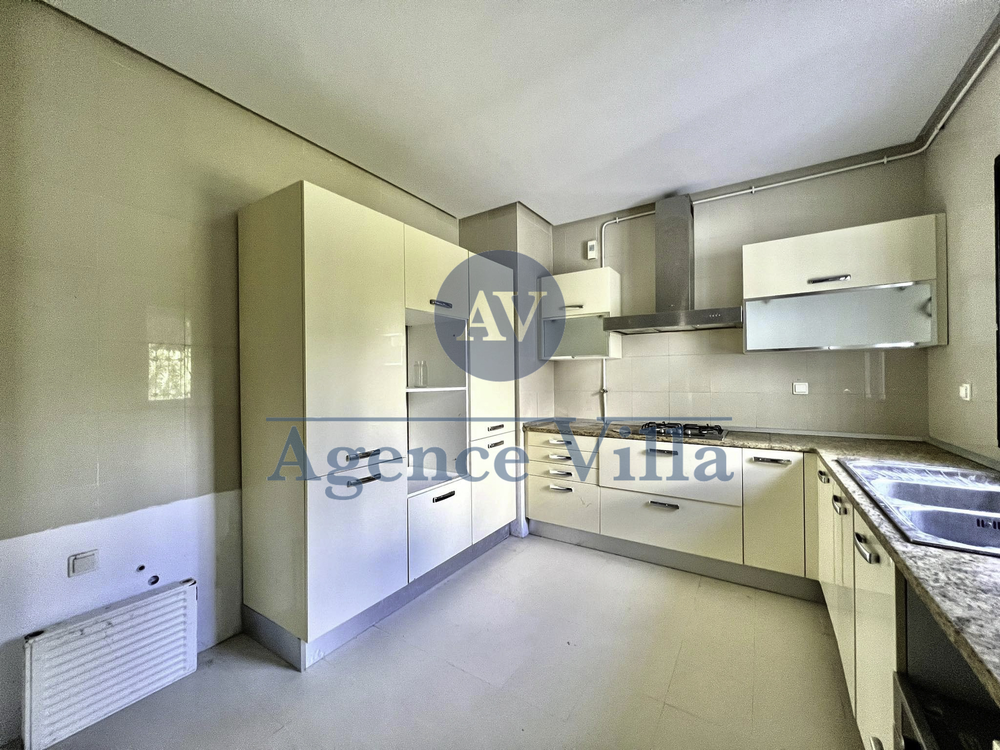 La Marsa Gammart Location Maisons Une villa s5  gammarth touristique avec piscine