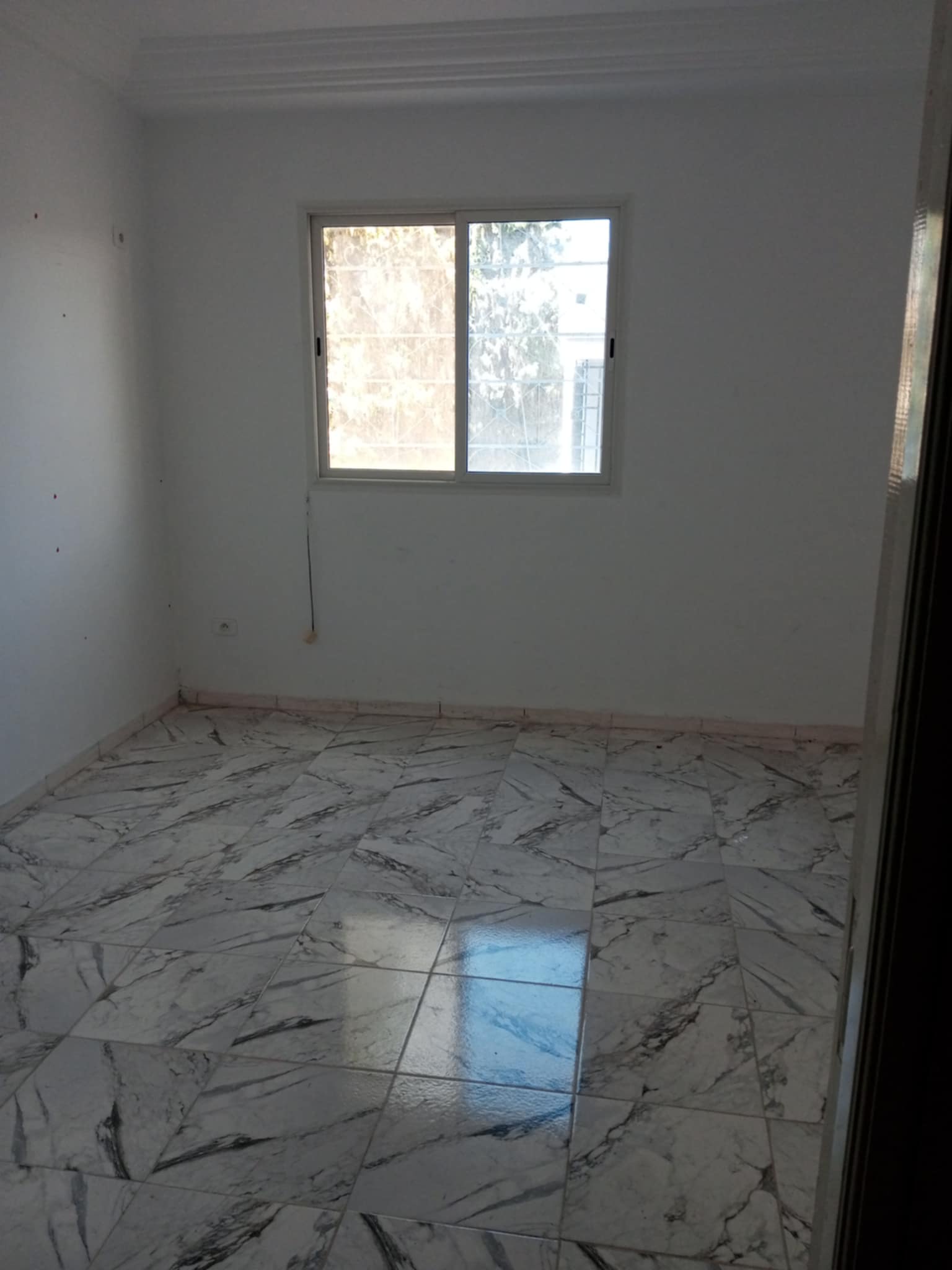 El Menzah El Manar 1 Location Appart. 1 pice Bureau  manar1