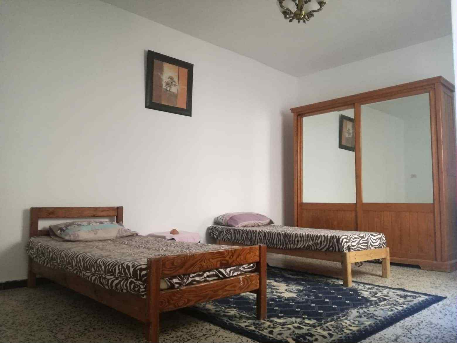 Cite El Khadra Cite El Khadra Location Appart. 2 pices Etage de villa cit khadra