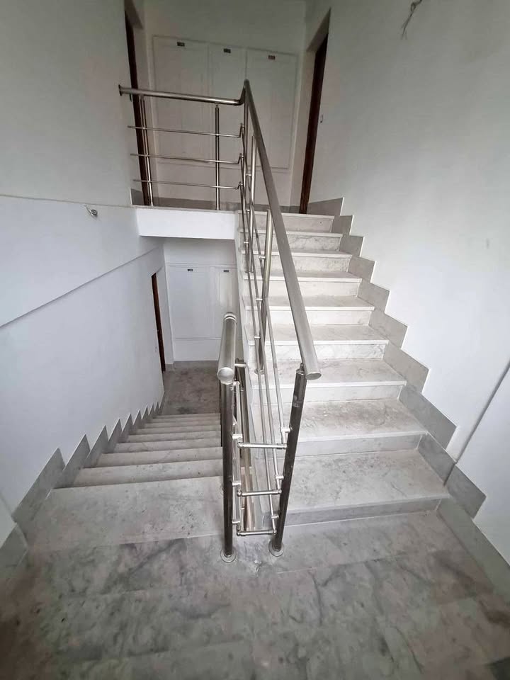 Ariana Ville Ariana Location Appart. 2 pices Etage villa spacieux ariana
