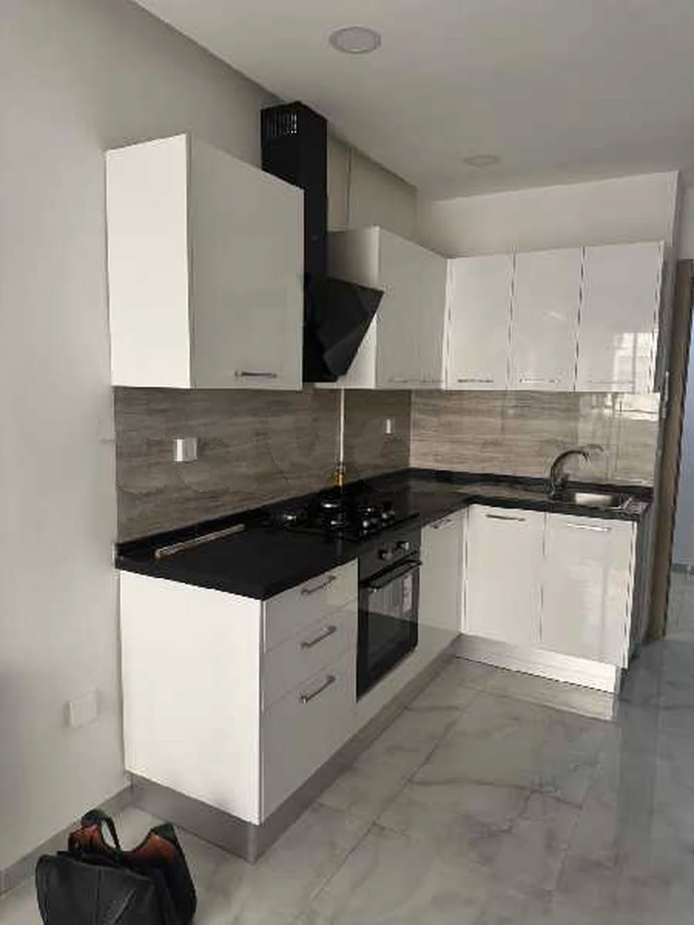 Mnihla Cite Ennasr Location Appart. 1 pice Appartemet  slim shool