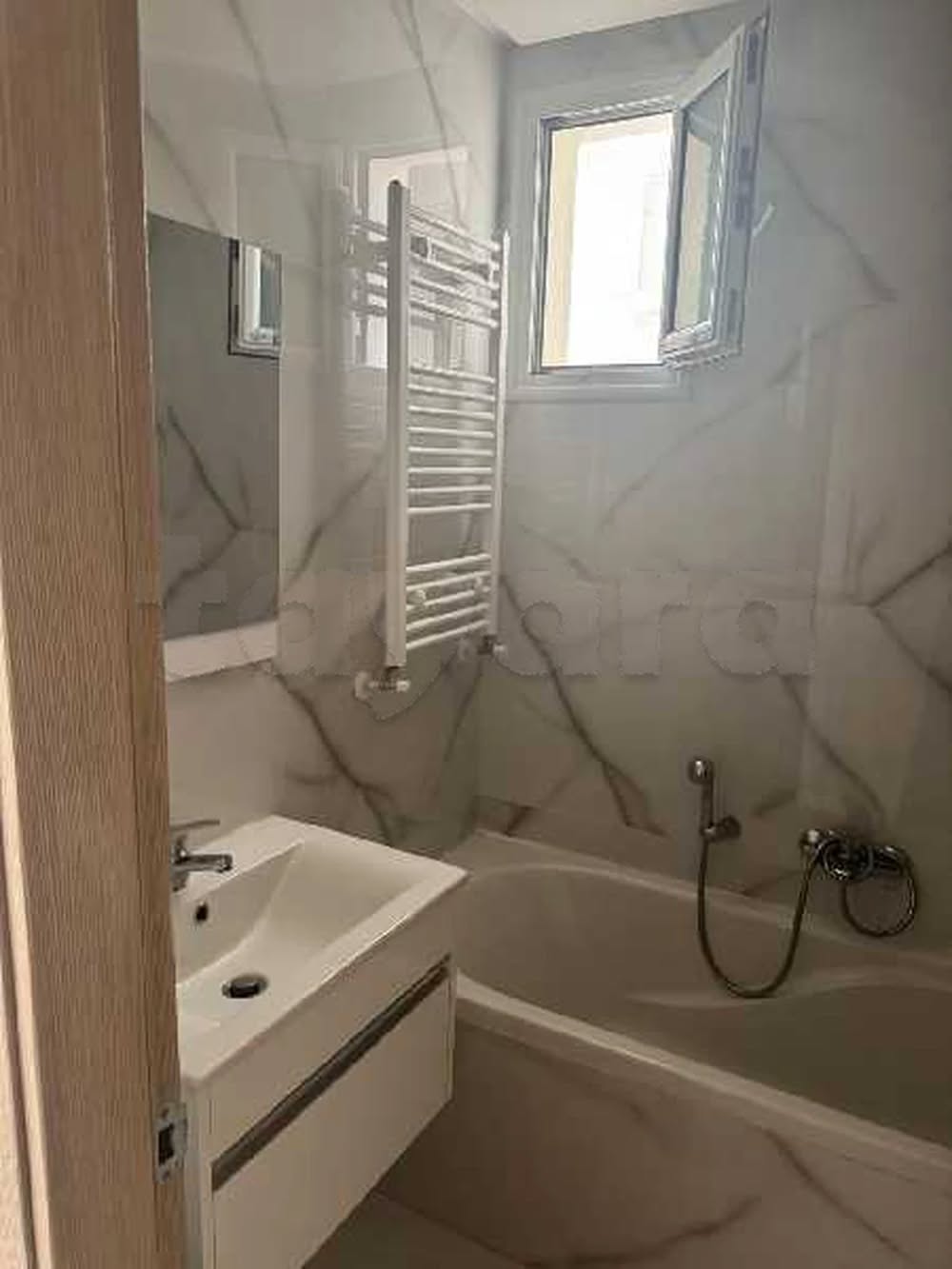 Mnihla Cite Ennasr Location Appart. 1 pice Appartemet  slim shool
