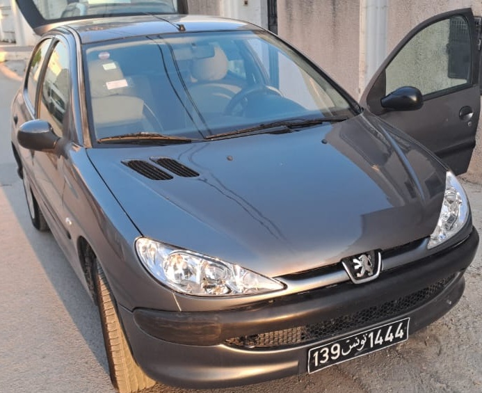 La Soukra Borj Louzir Peugeot 206 206 trs propre