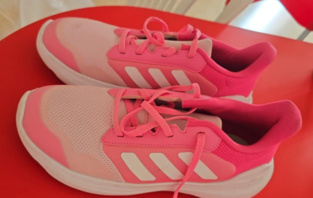 Mannouba Denden Femmes Autre Chaussure adidas
