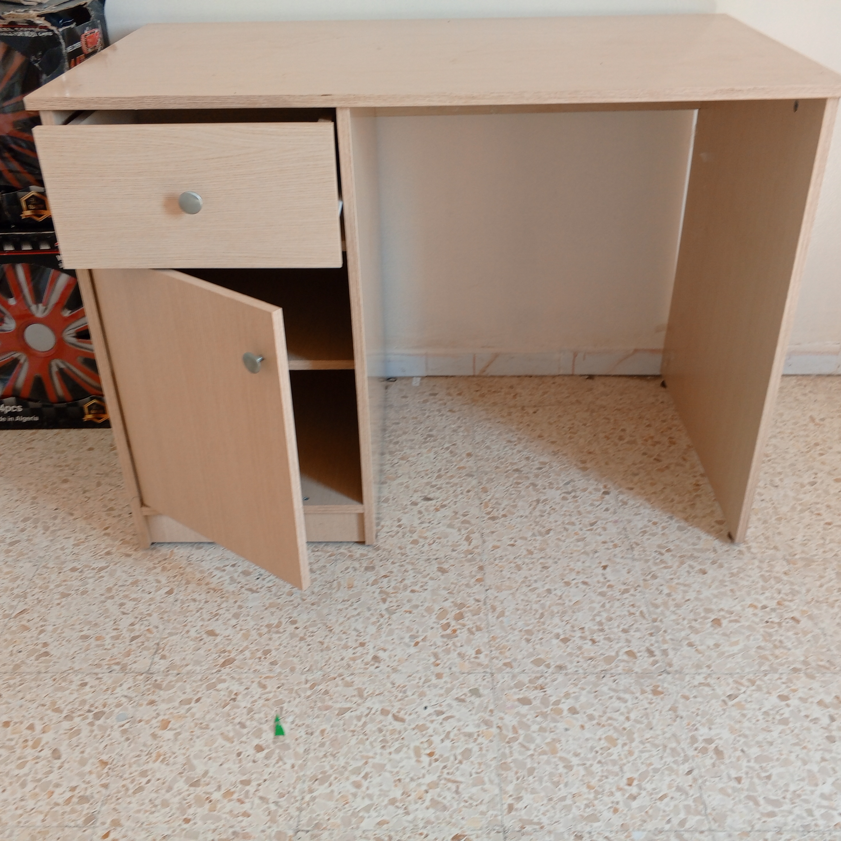 El Mourouj El Mourouj Meubles de bureau Bureaux - Tables Bureau pour eleve