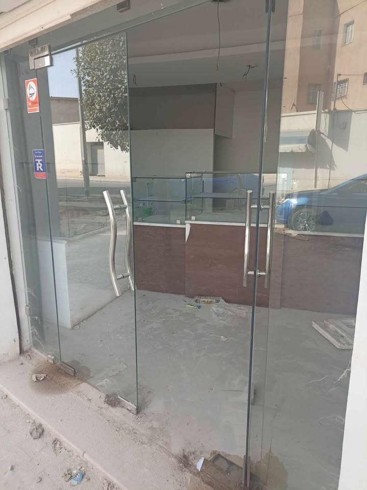 La Soukra Borj Louzir Location Surfaces Local commercial borj louzir sur route principale