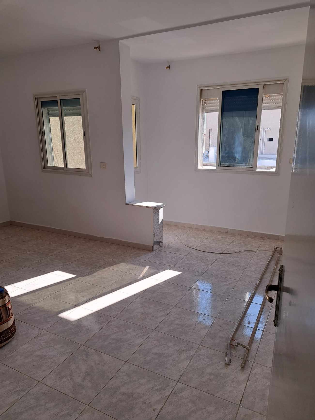 Ariana Ville Ariana Vente Appart. 3 pices Jolie villa  ariana ville avec studio et boutique