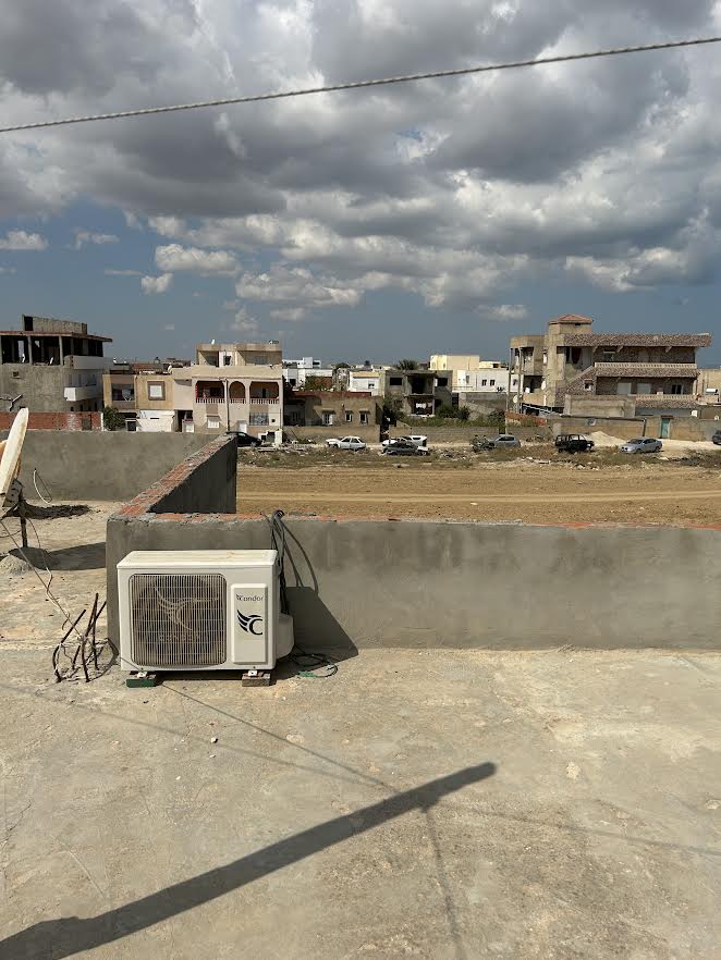 Raoued Raoued Vente Appart. 4 pices Maison 2 appt independants
