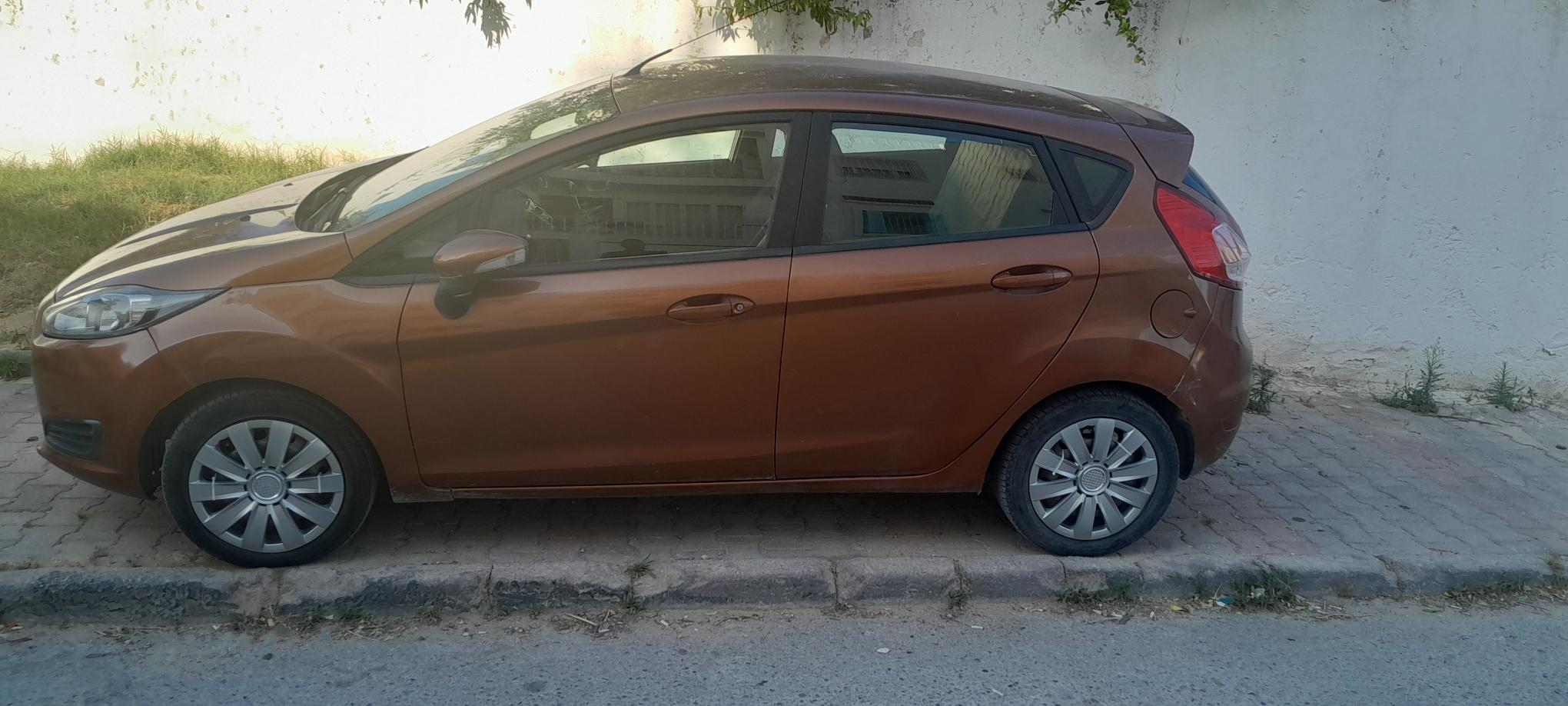 La Marsa Marsa Ennassim Ford Autre Modle Femme mdecin vend sa voiture 1er main