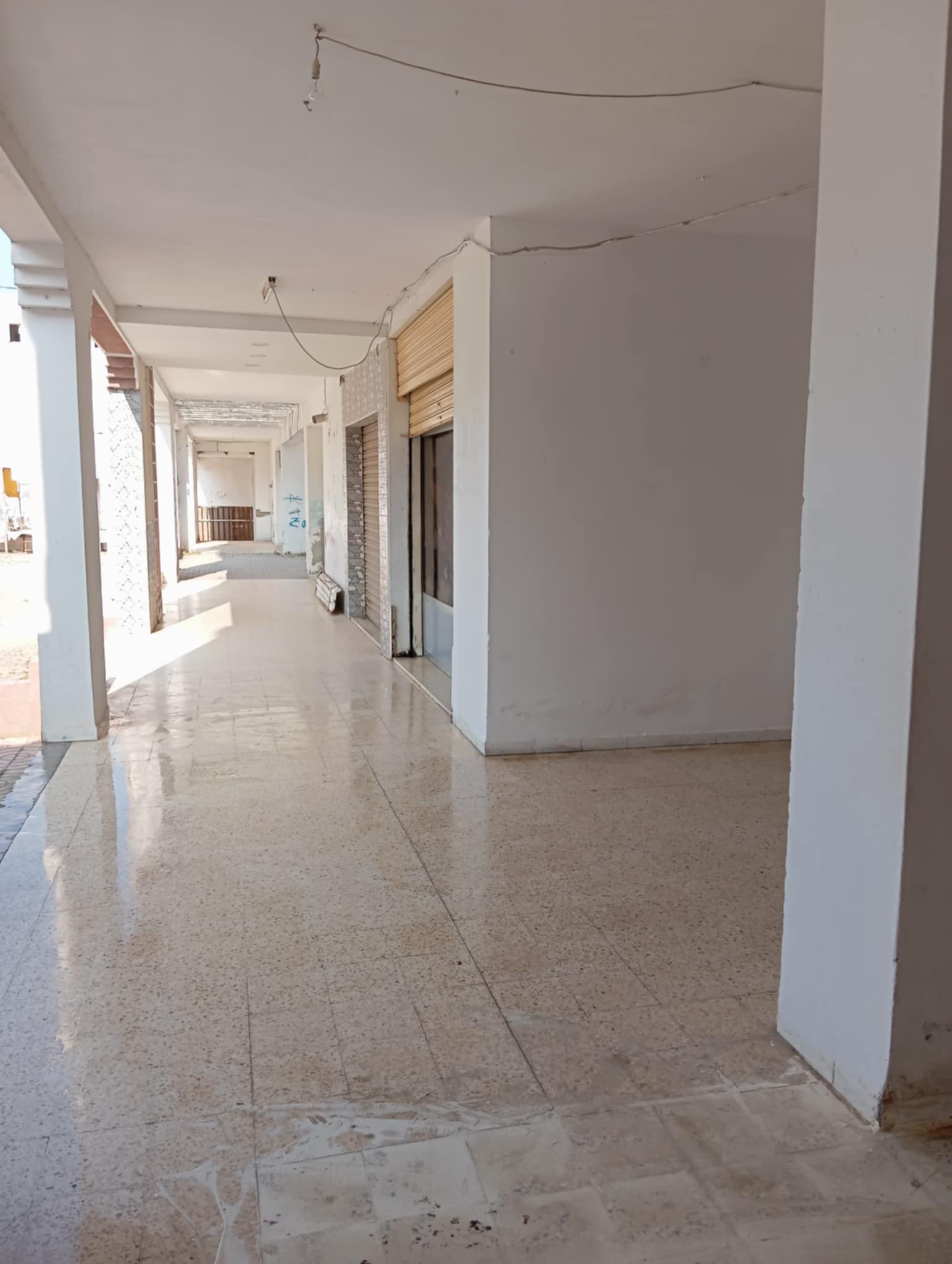 El Mourouj El Mourouj Bureaux & Commerces Surfaces Local commercial mourouj 3