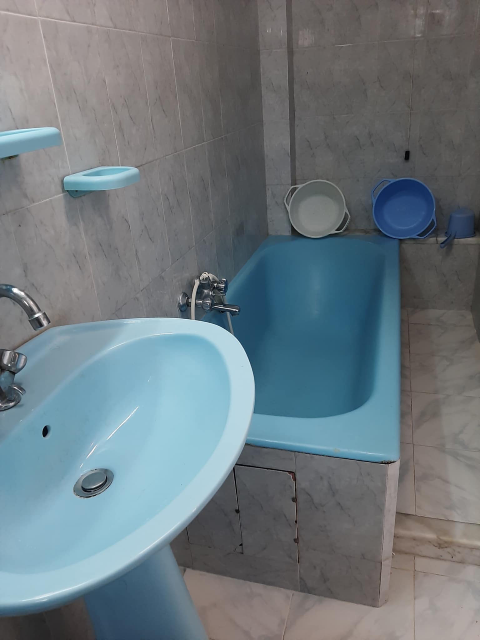 El Menzah El Manar 1 Location Appart. 1 pice Studio de villa meubl manar 1