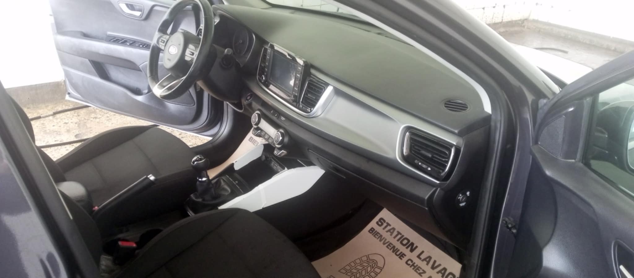El Hrairia Ezzahrouni Kia Rio Kia rio prestige