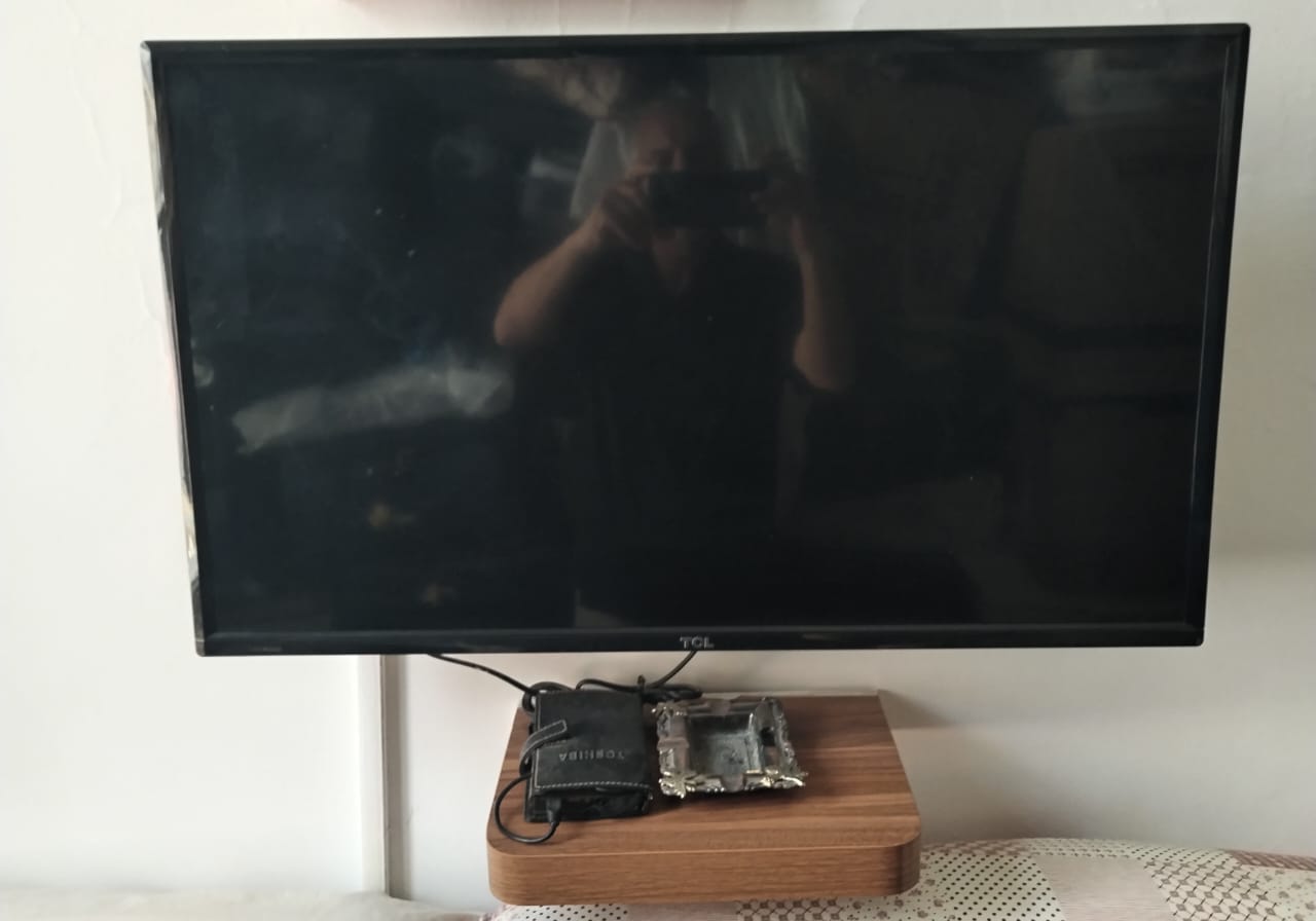Hammam Lif Hammam Lif Tlviseur Tl. LCD Tv 32 marque tcl
