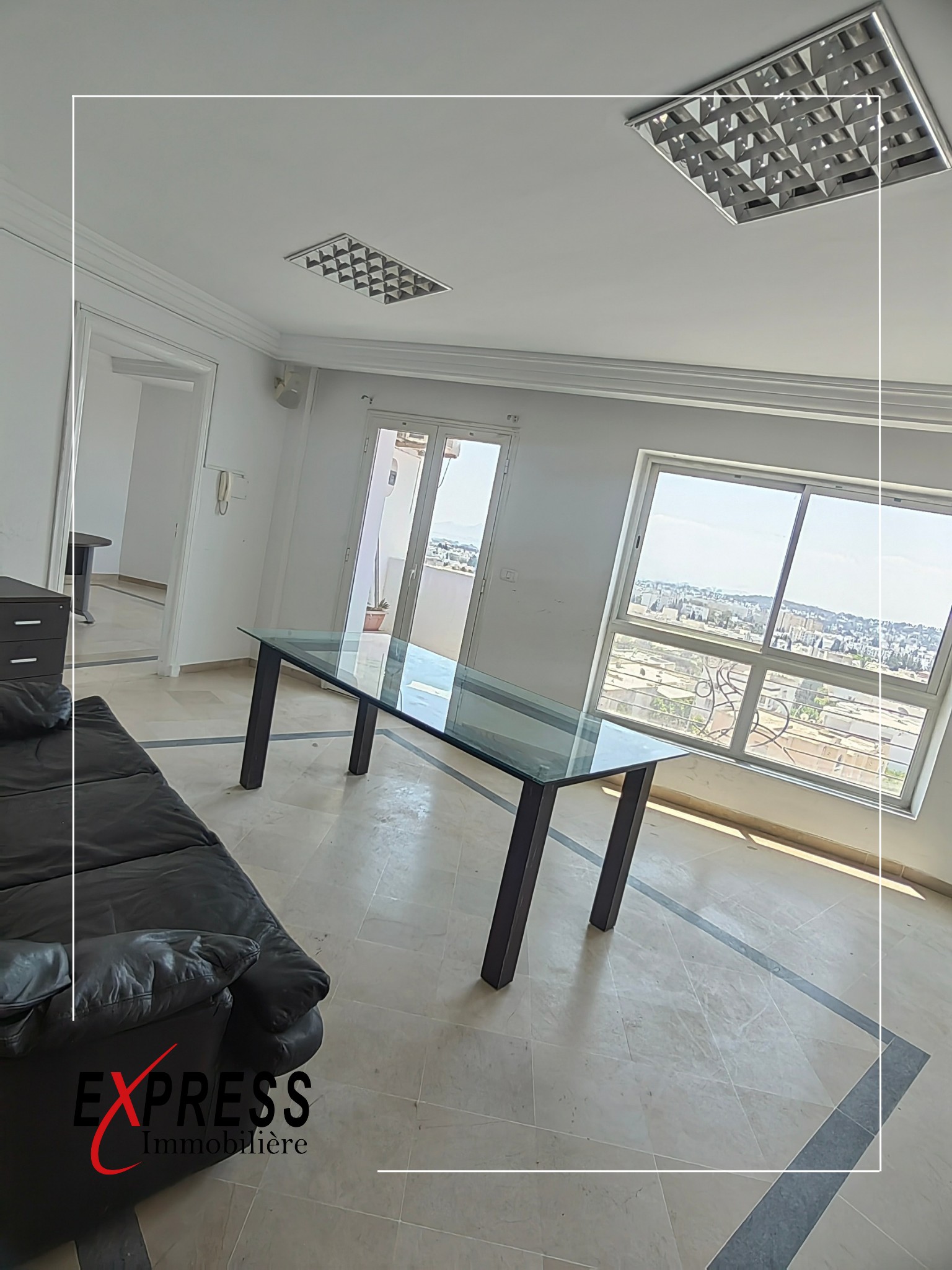 Ariana Ville Cite Ennasr 2 Location Appart. 3 pices Bureau 3 pices  ennaser 2