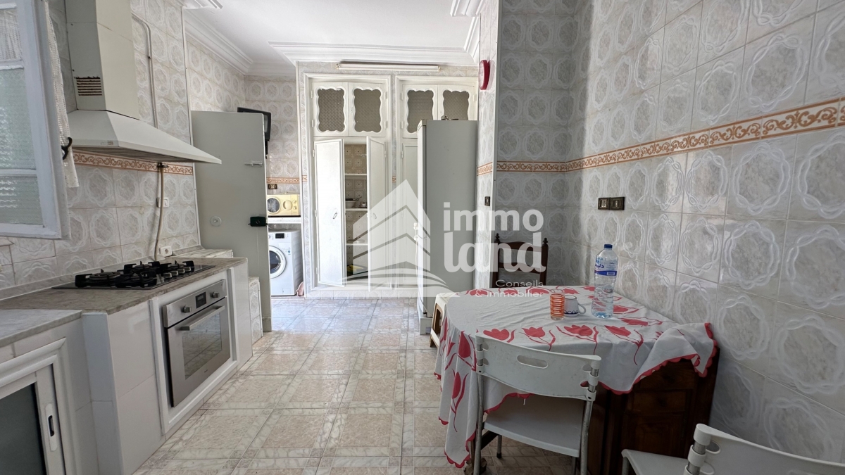 La Marsa Cite Des Juges 2 Location Appart. 5 pices+ Rdc de villa s4 meubl  la marsa