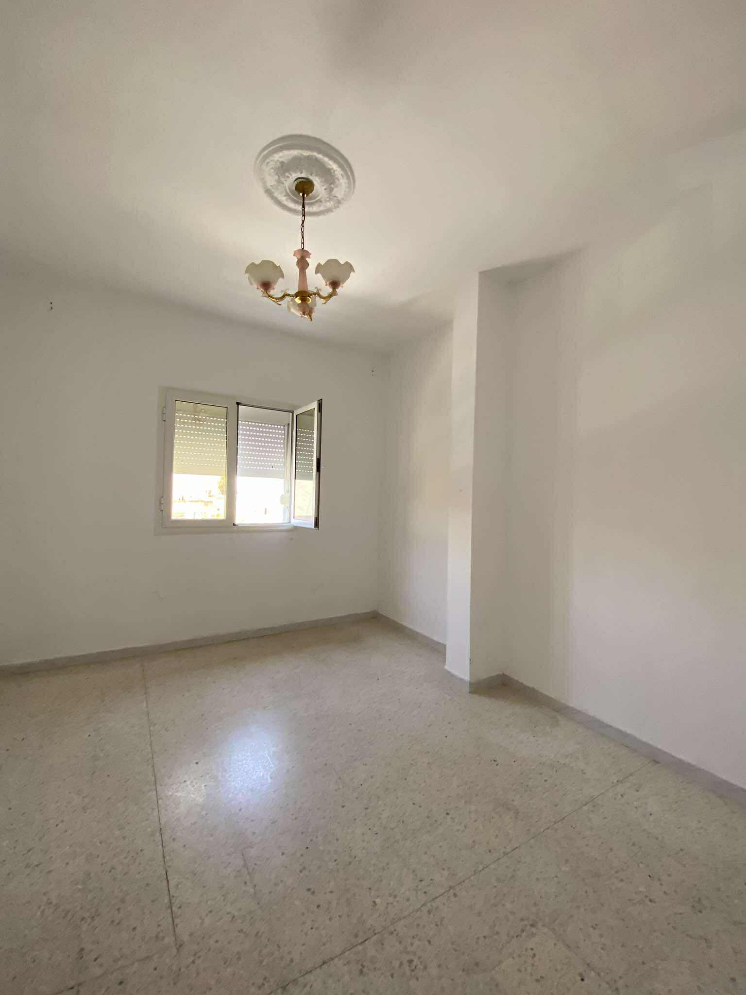 Ben Arous Ben Arous Vente Appart. 3 pices tage de villa  ben arous