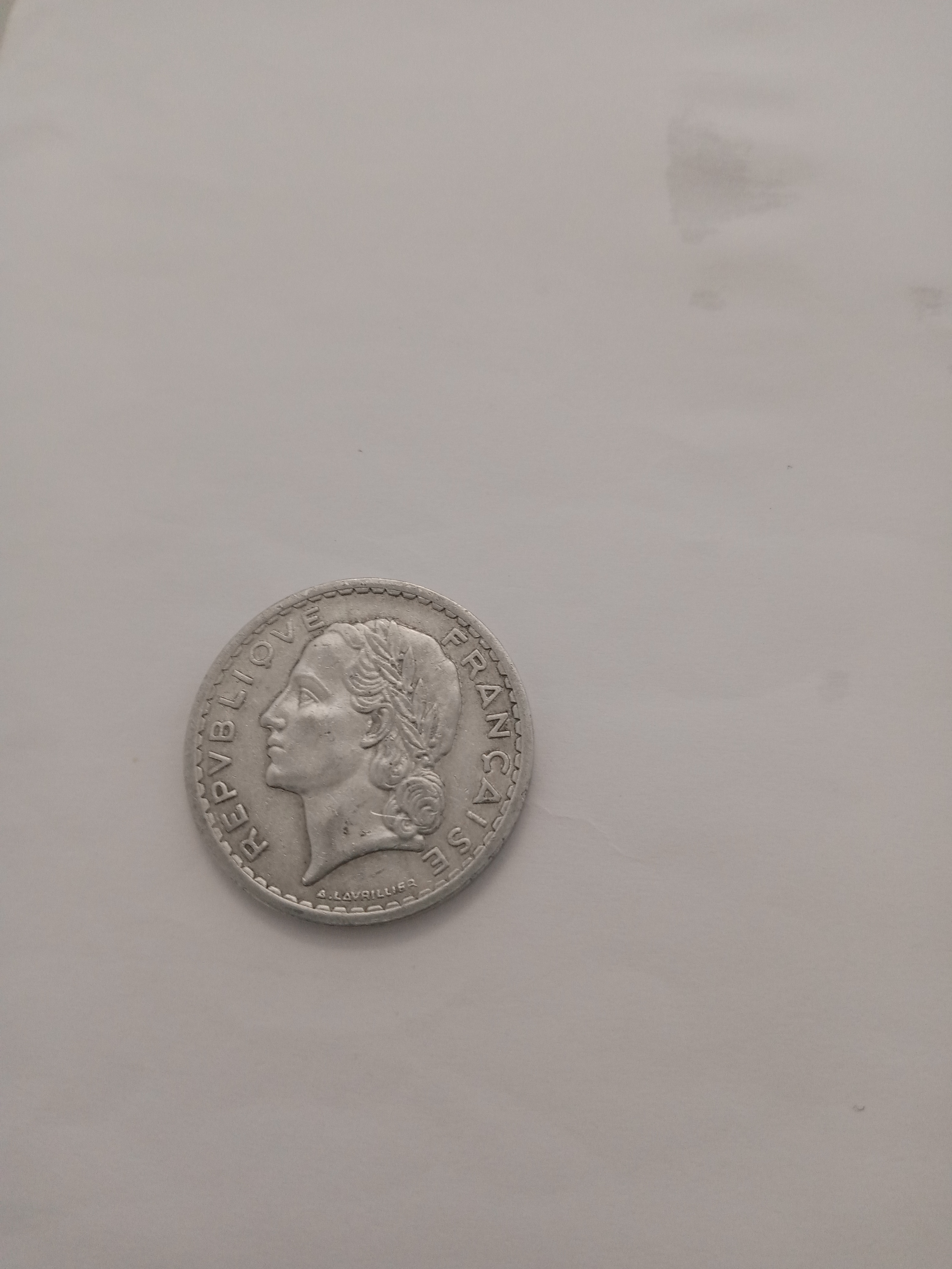 Ariana Ville Cite Ennouzha Autre Autre Ancien monnaie pour les collectionneurs
